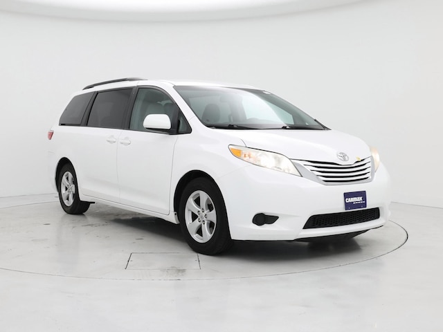 White 2015 Toyota Sienna LE 7-Passenger Auto Access Seat Minivan Front-Wheel Drive Automatic