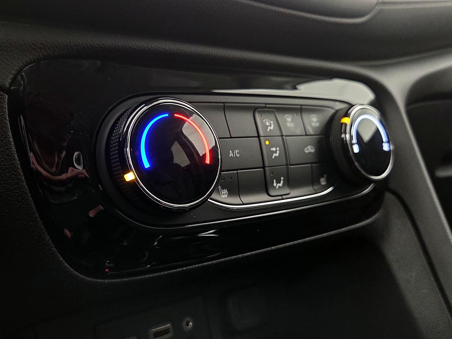 Thumbnail: 2023 Buick Encore GX - 16