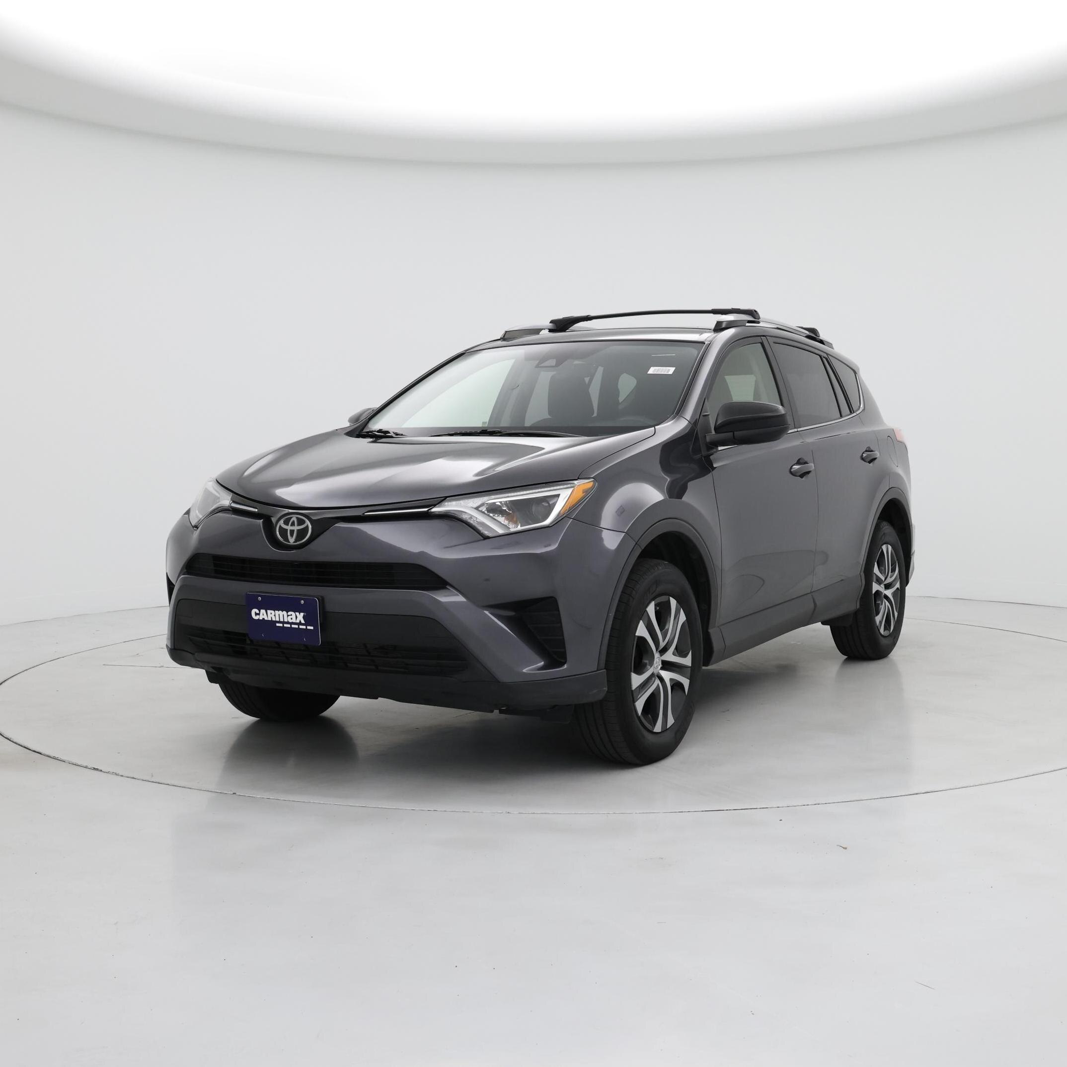 Thumbnail: 2017 Toyota RAV4 - 4