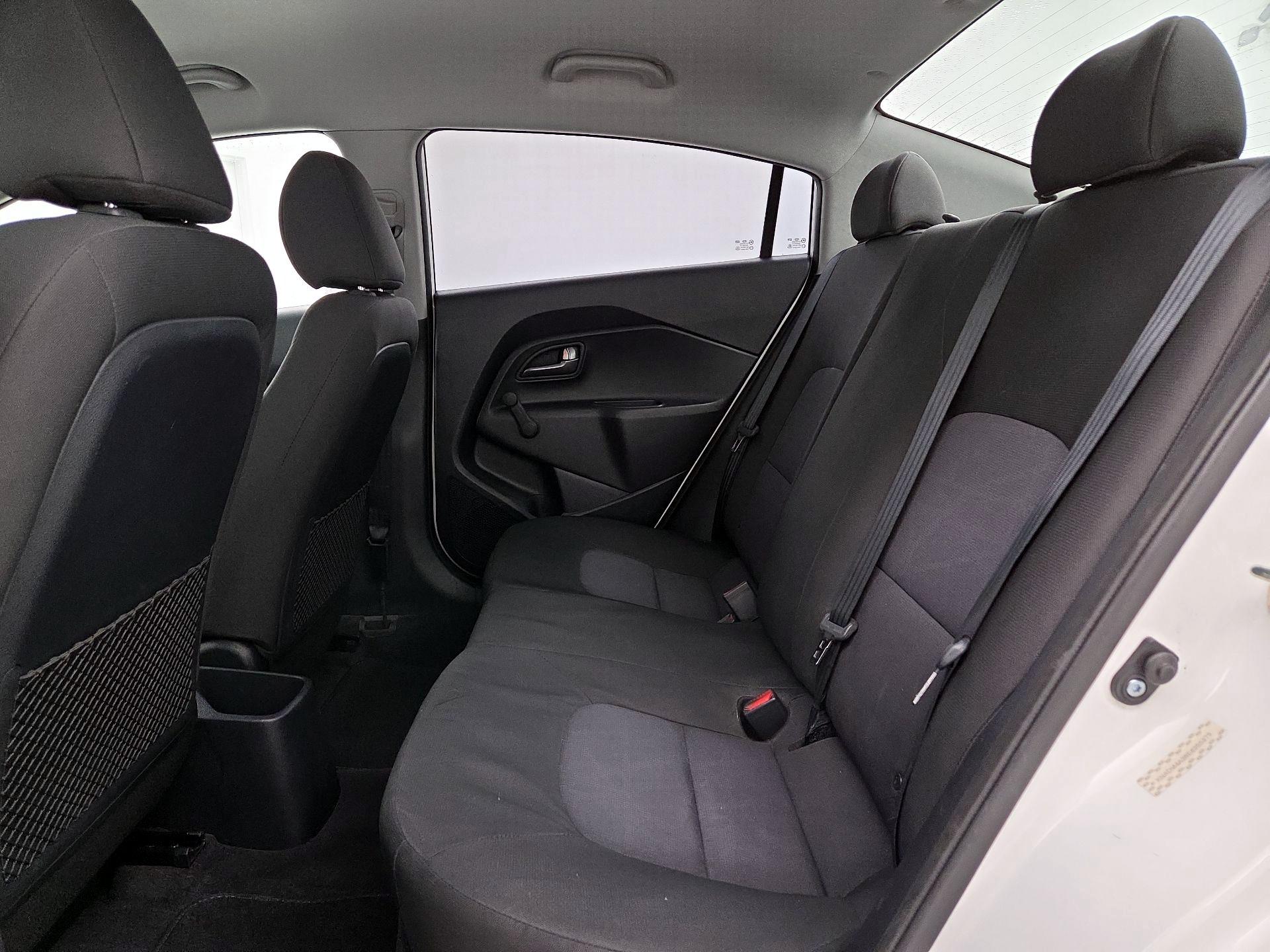 Thumbnail: 2014 Kia Rio - 17