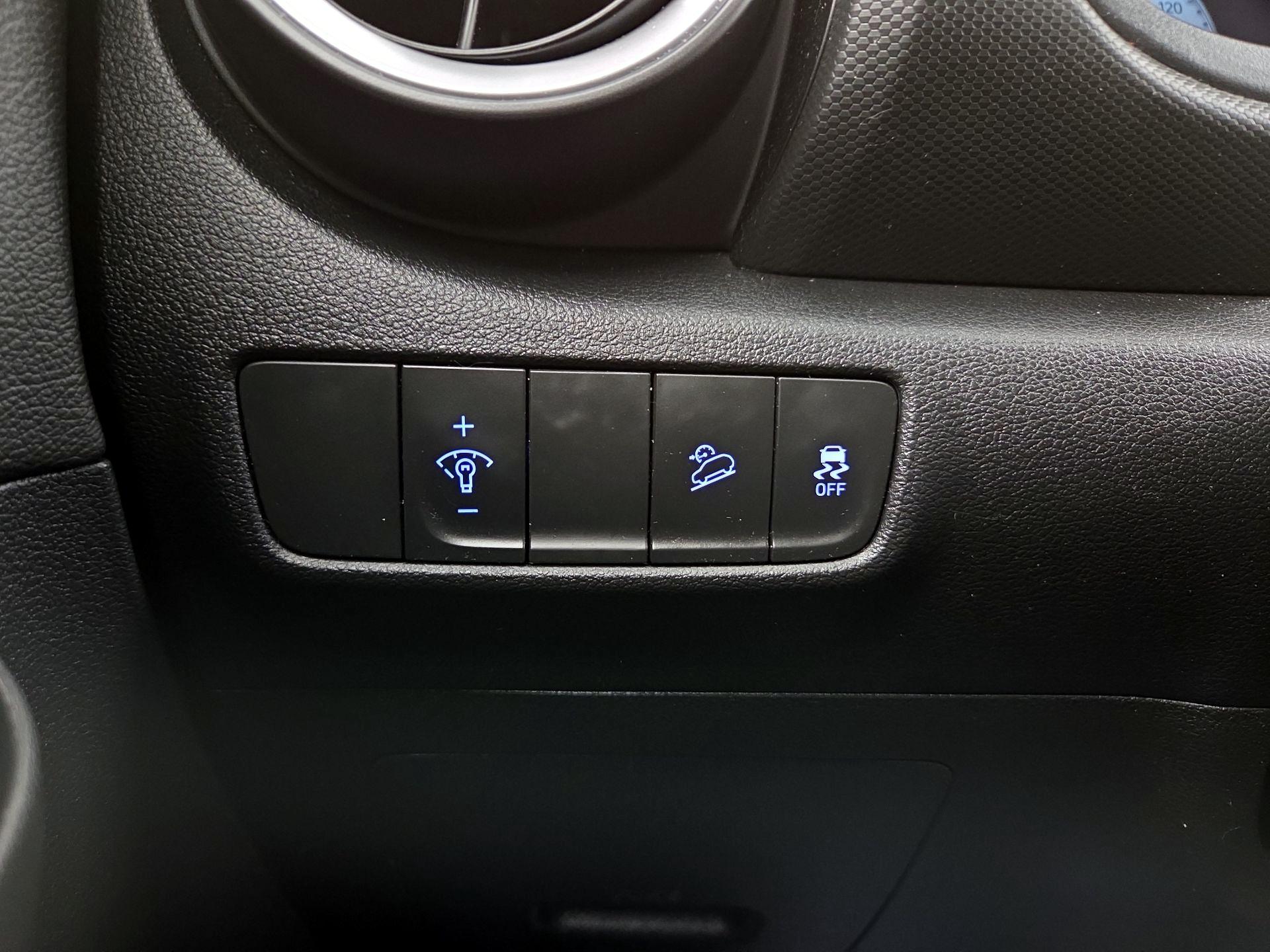 Thumbnail: 2023 Hyundai Kona - 13