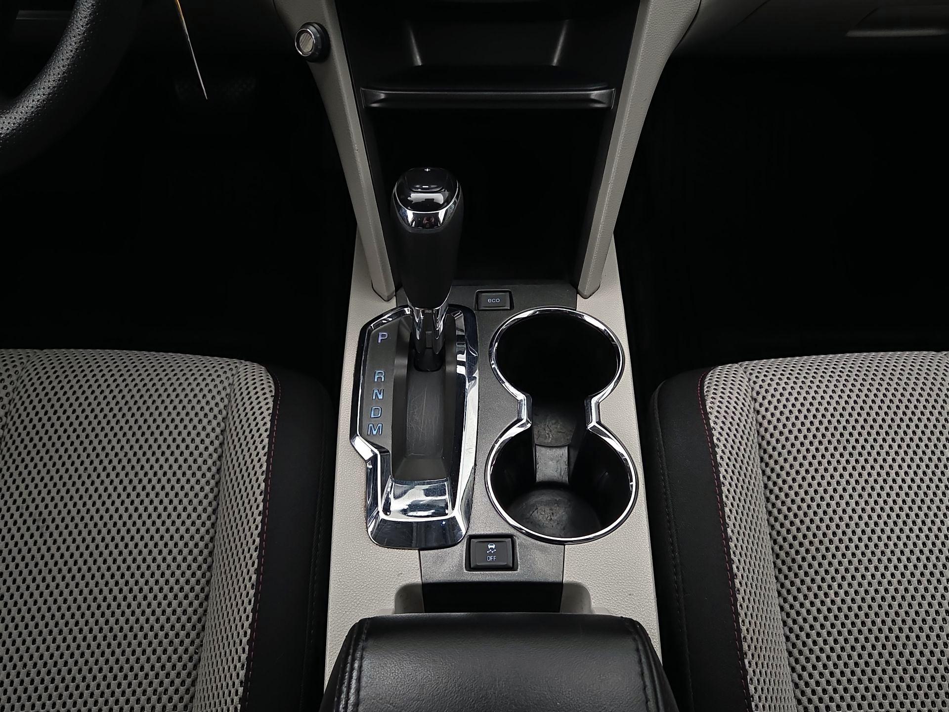 Thumbnail: 2016 Chevrolet Equinox - 16