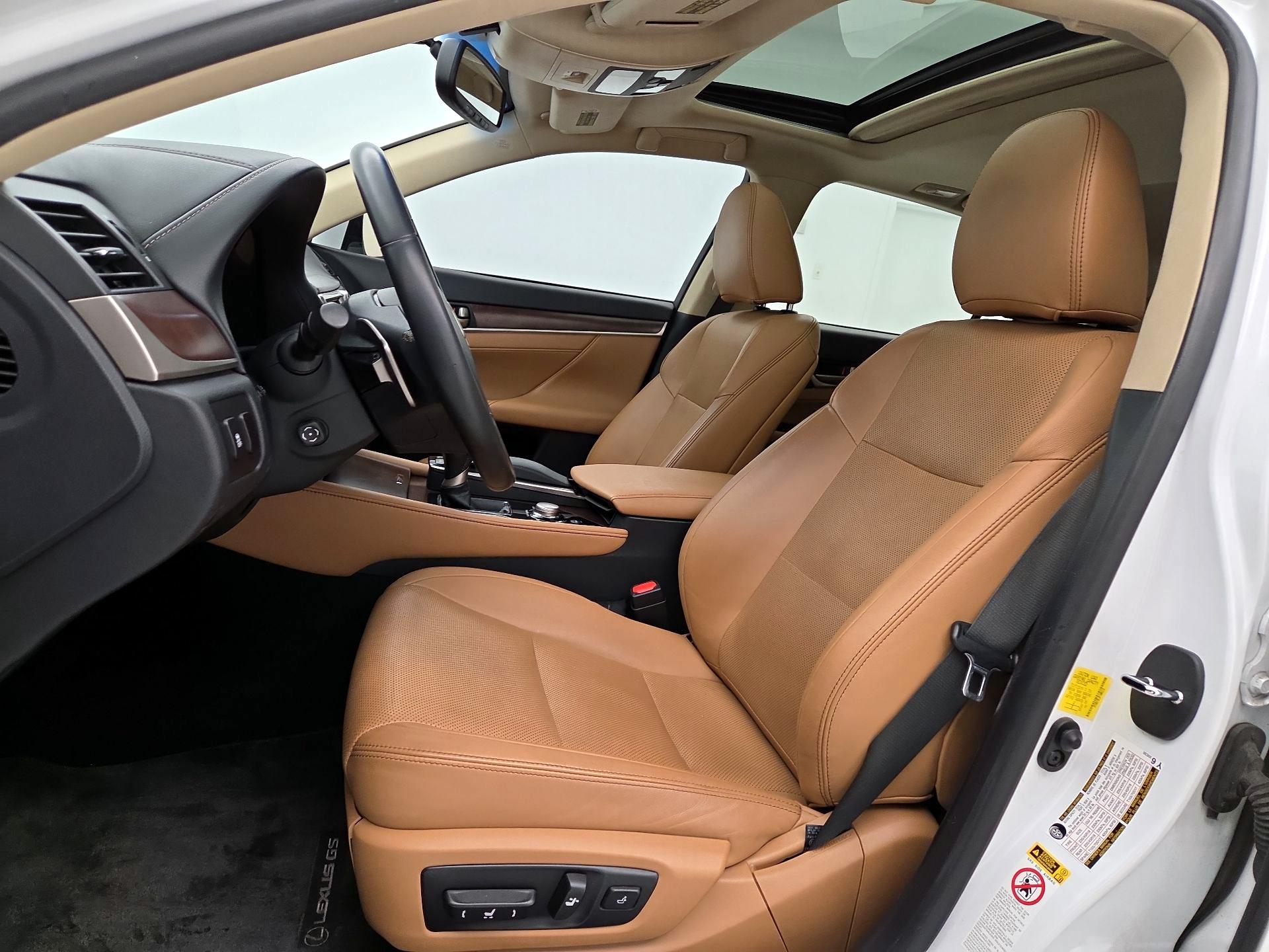 Thumbnail: 2015 Lexus GS - 11