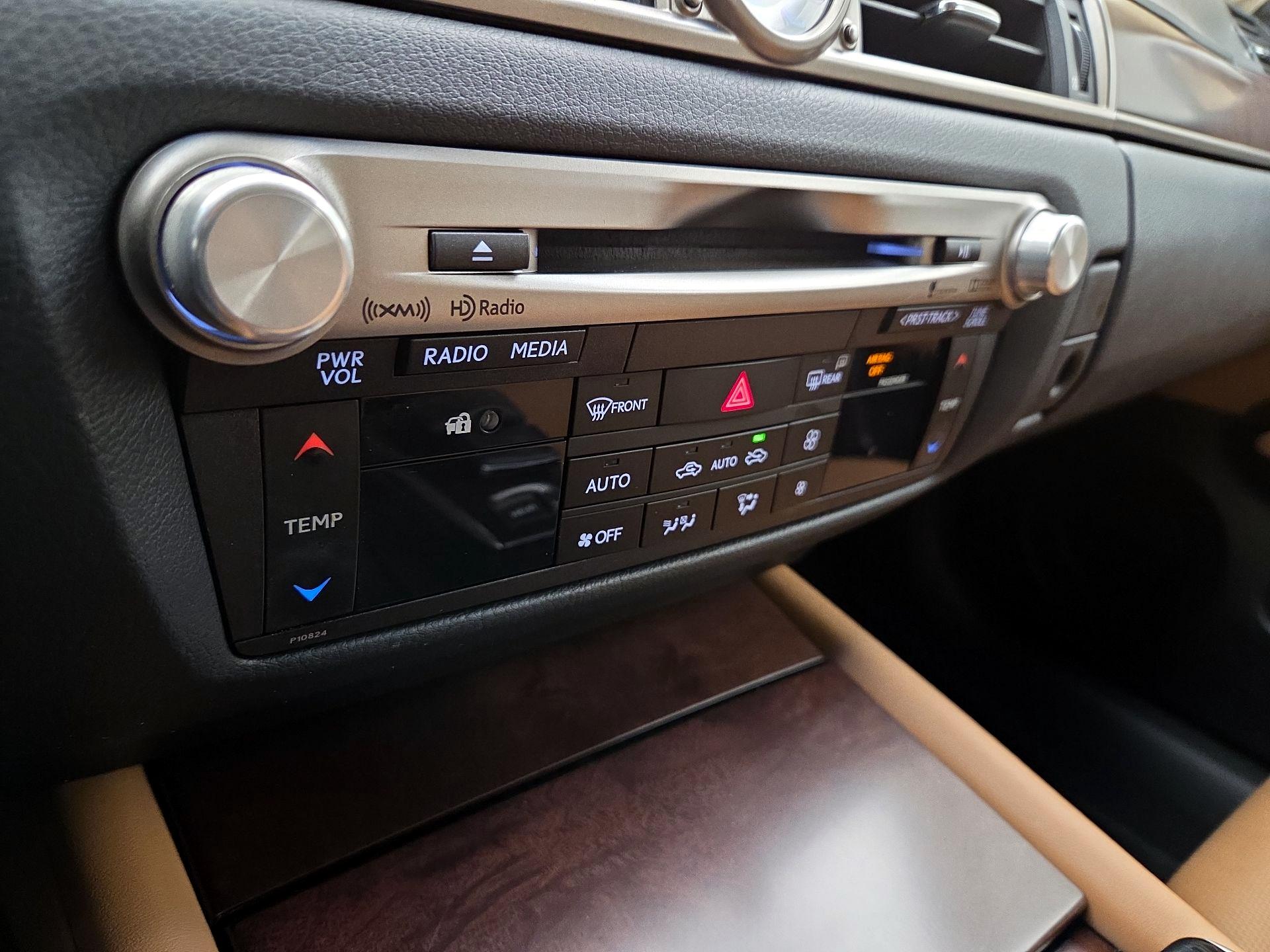 Thumbnail: 2015 Lexus GS - 16