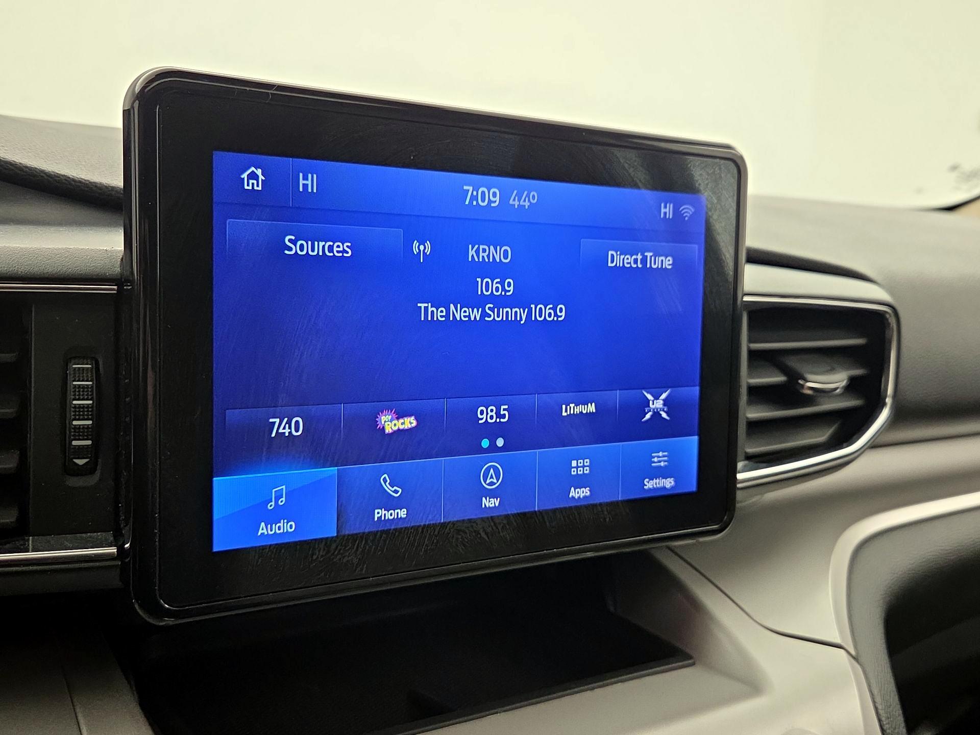 Thumbnail: 2020 Ford Explorer - 15