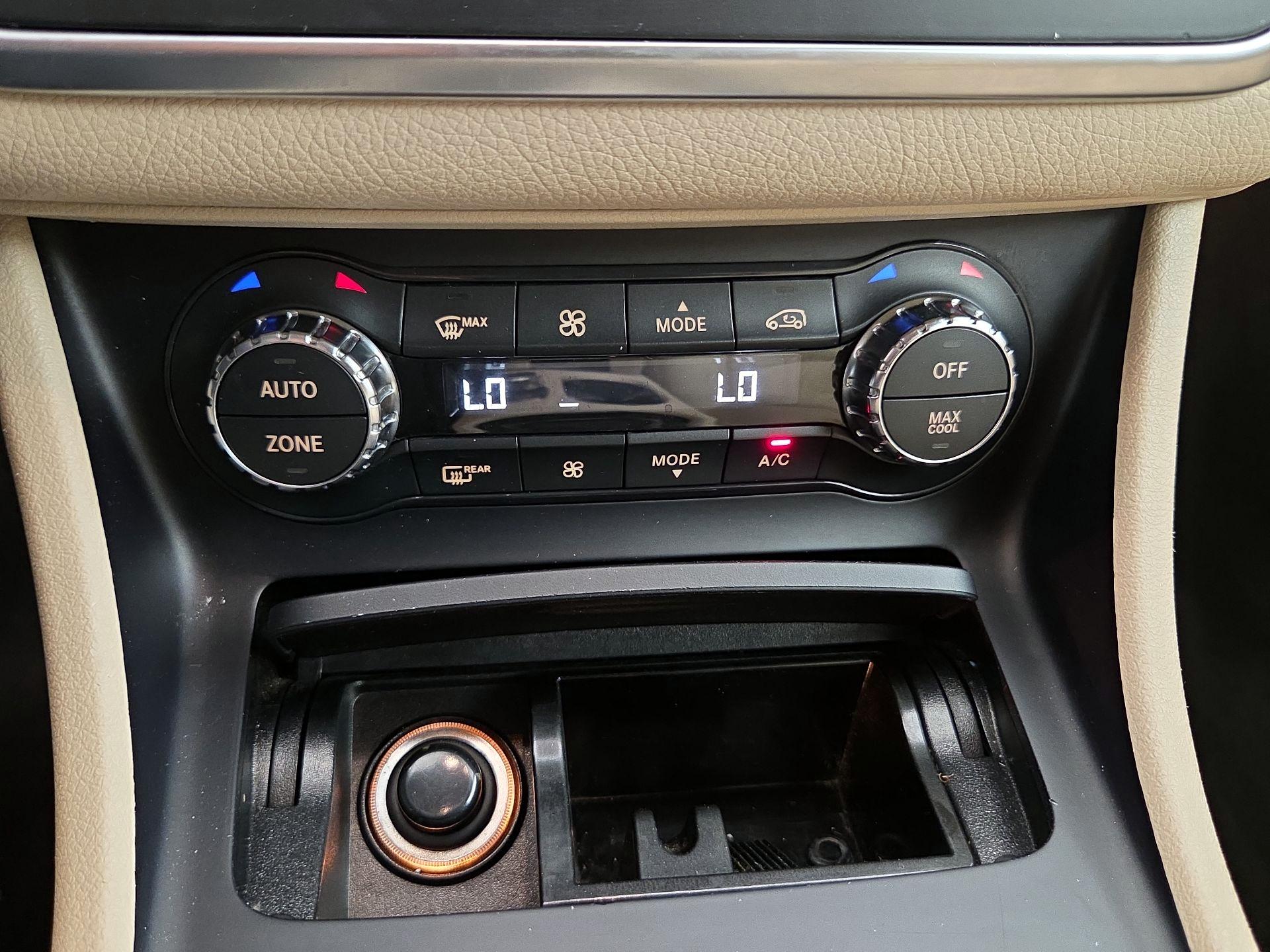 Thumbnail: 2017 Mercedes-Benz GLA - 16