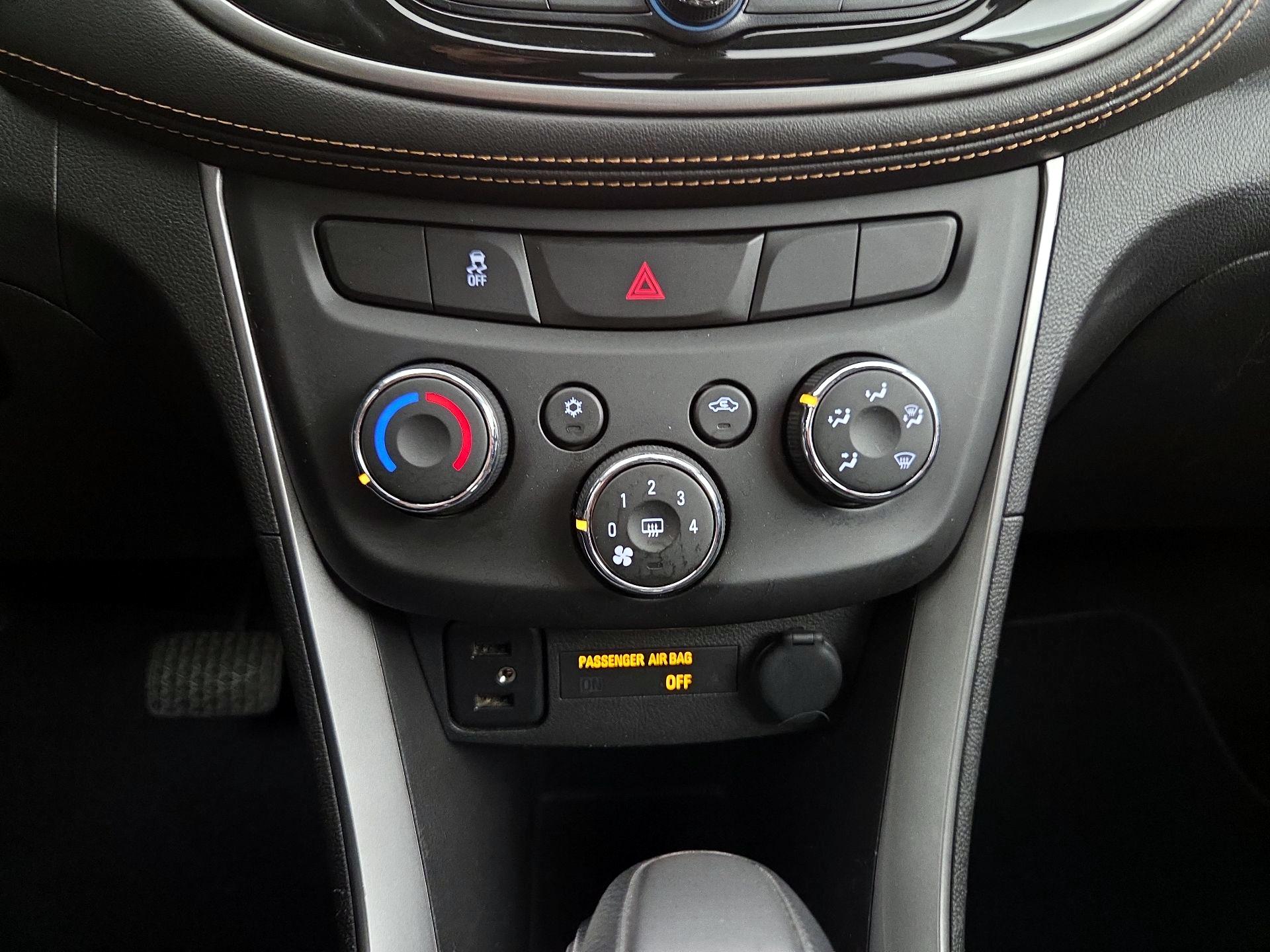 Thumbnail: 2018 Chevrolet Trax - 16