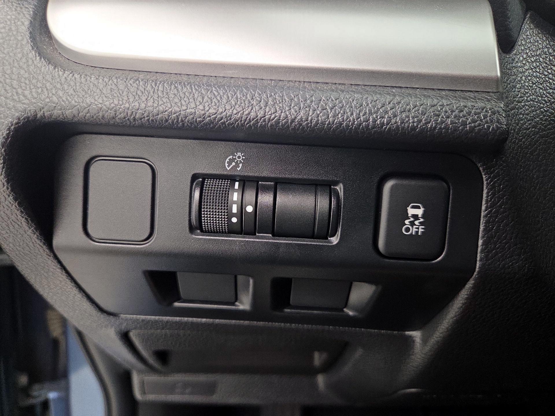 Thumbnail: 2015 Subaru Impreza - 13