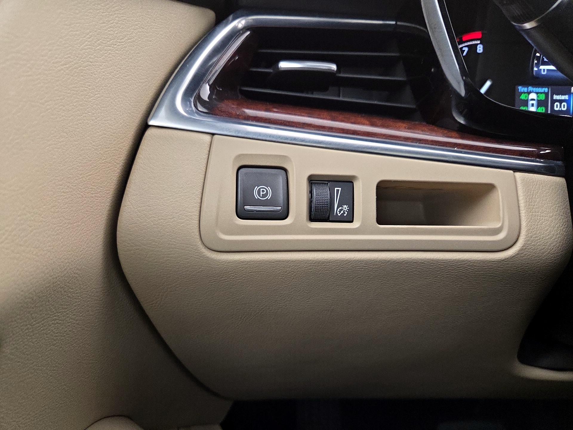 Thumbnail: 2018 Cadillac XT5 - 13