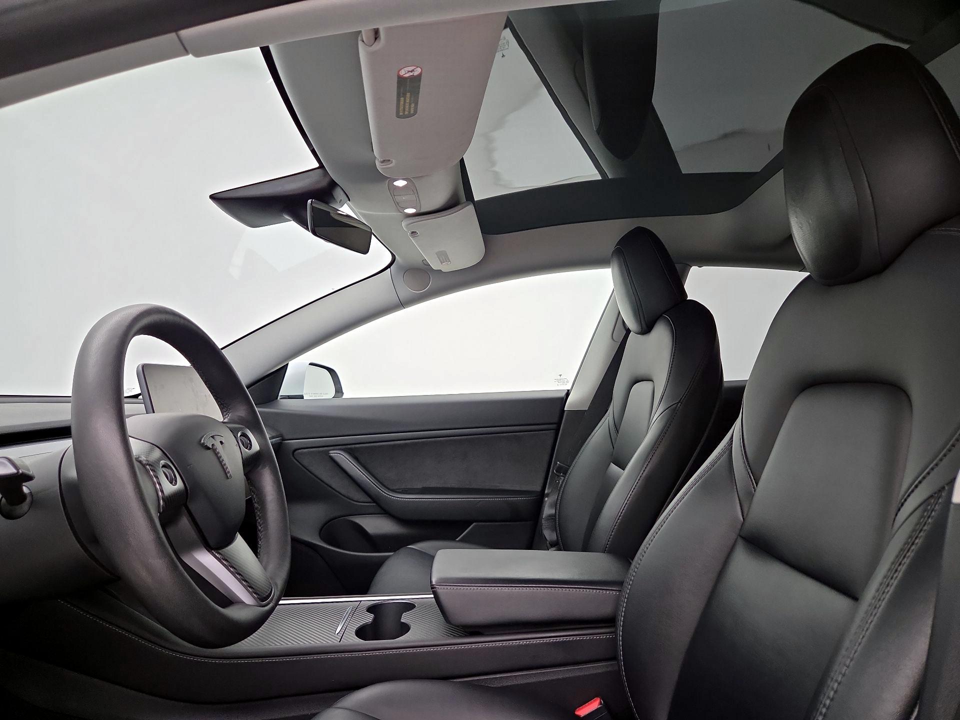 Thumbnail: 2021 Tesla Model 3 - 18