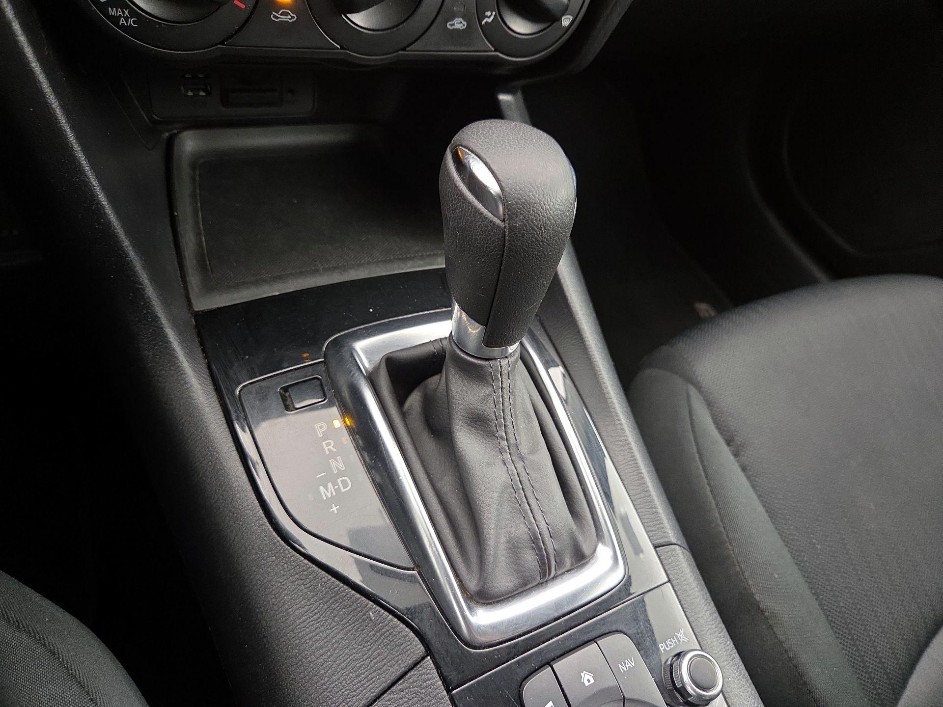 Thumbnail: 2015 Mazda Mazda3 - 16