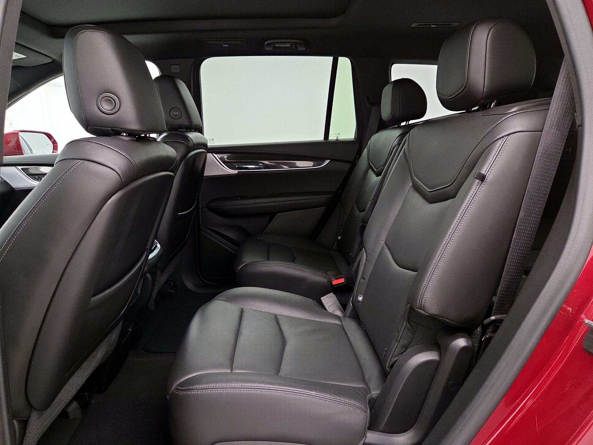 Thumbnail: 2020 Cadillac XT6 - 19