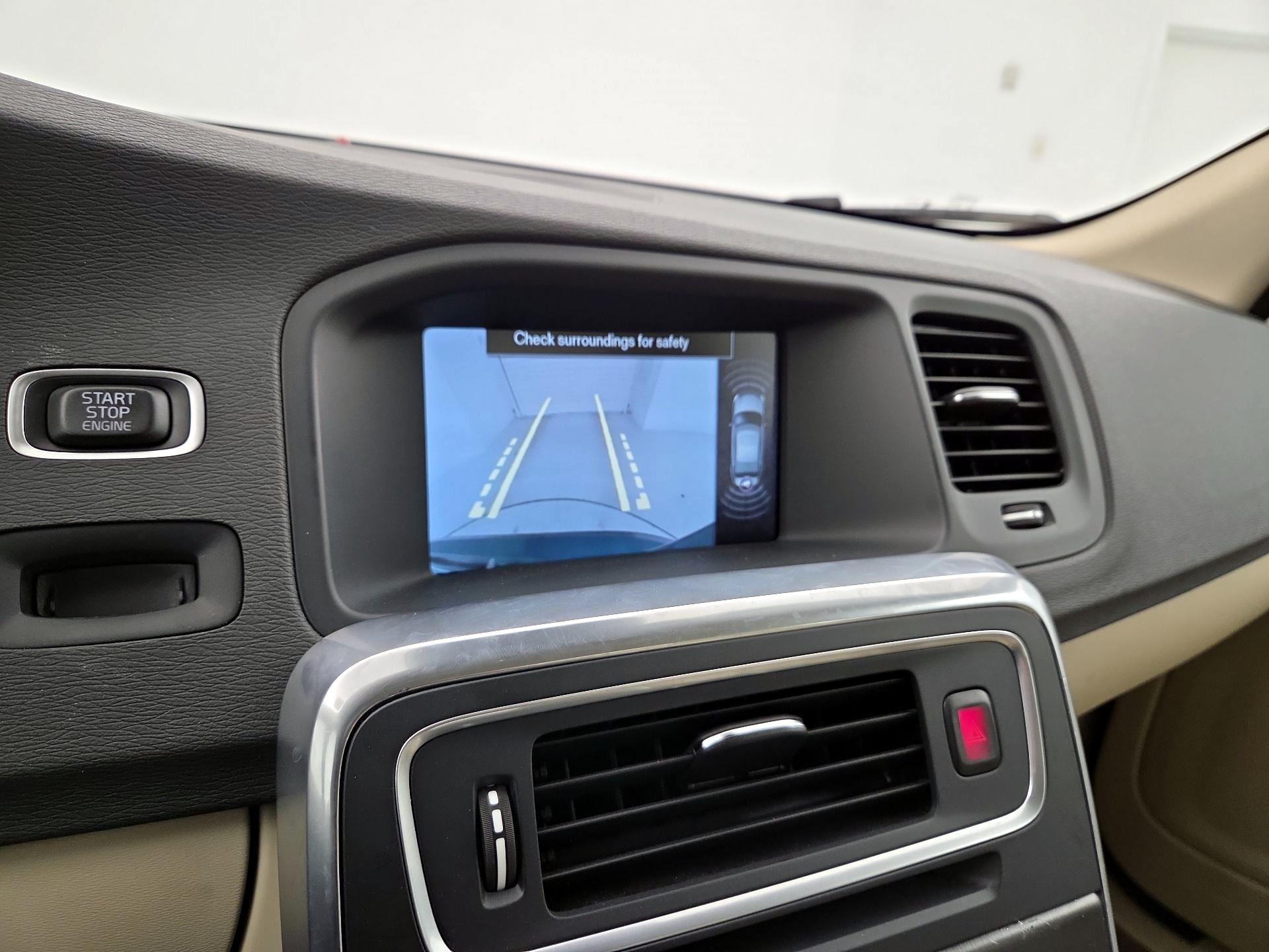 Thumbnail: 2015 Volvo S60 - 15