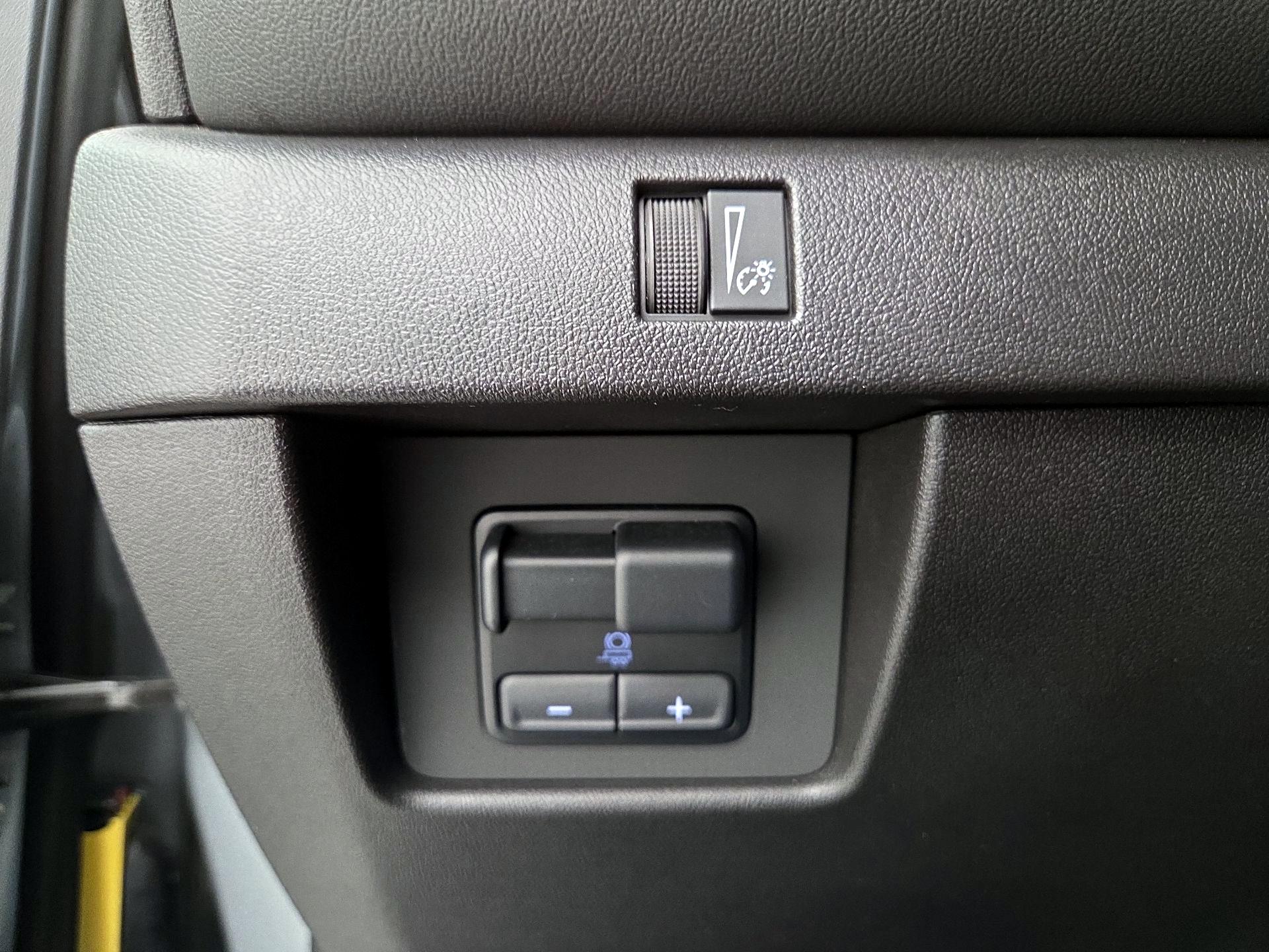 Thumbnail: 2025 Chevrolet Colorado - 13