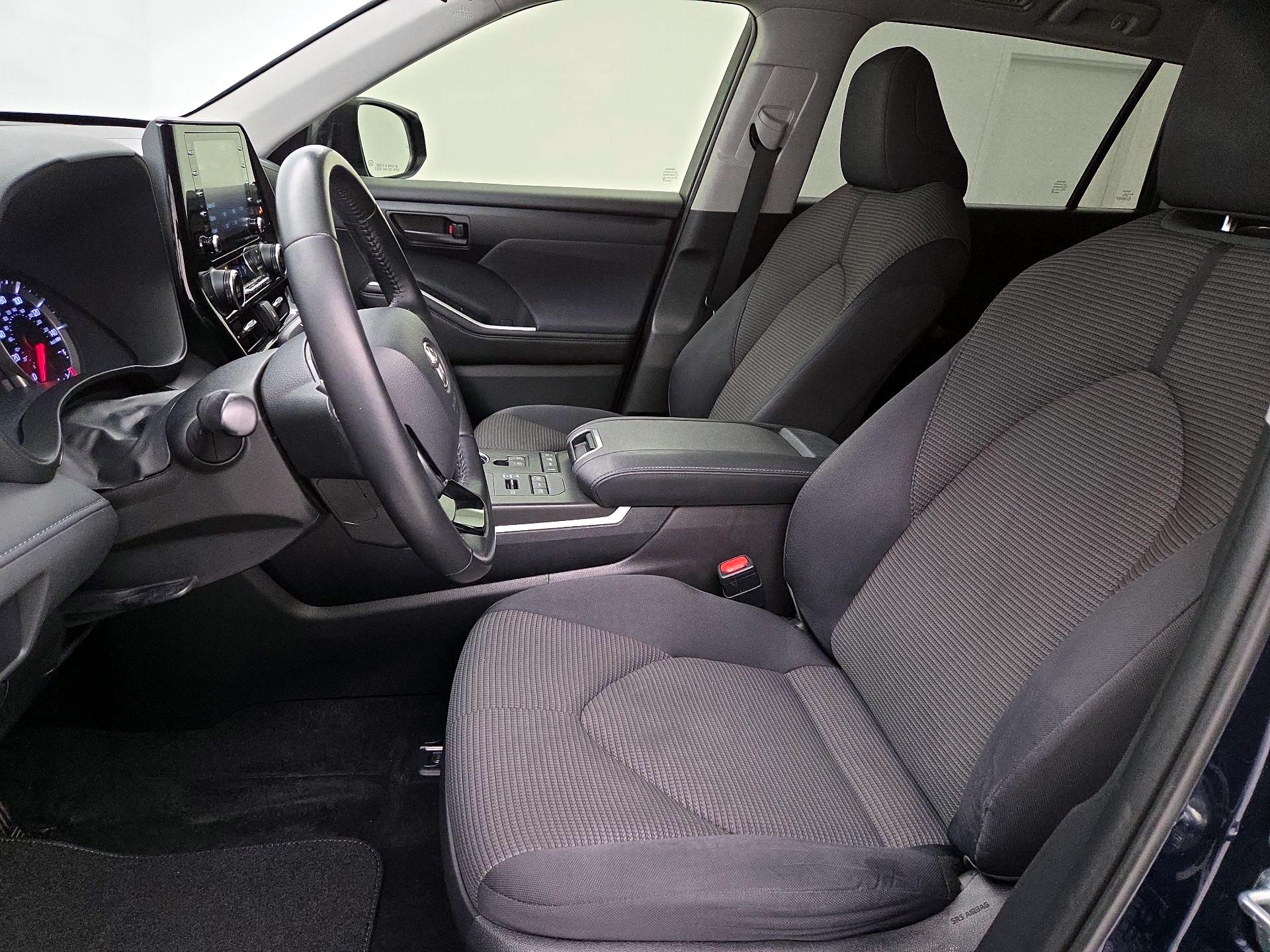 Thumbnail: 2020 Toyota Highlander - 11