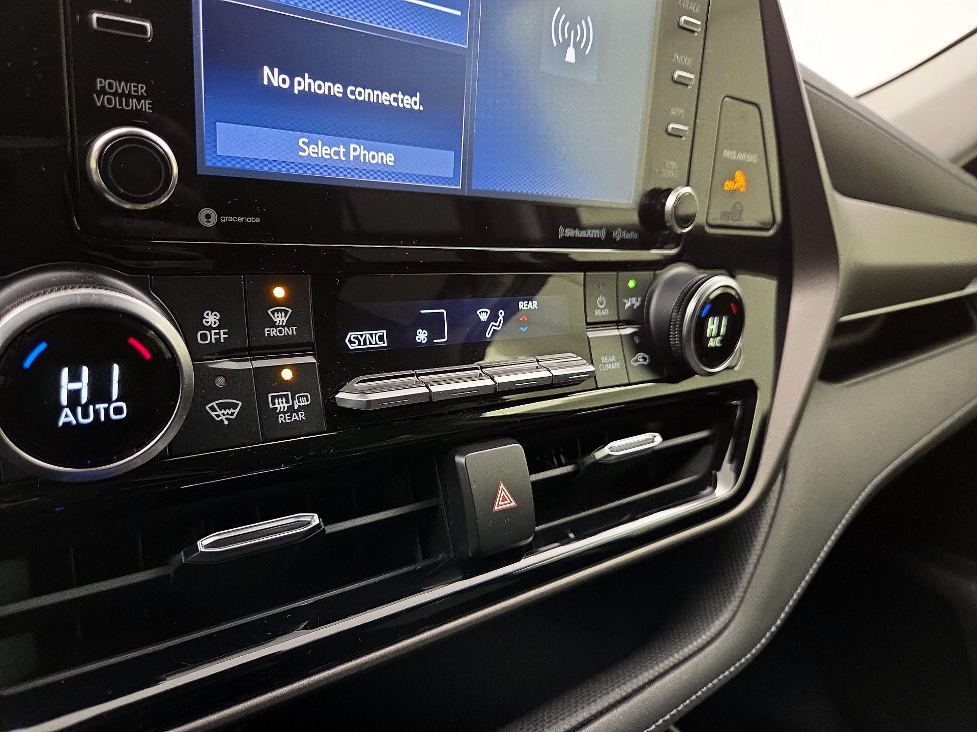 Thumbnail: 2020 Toyota Highlander - 16