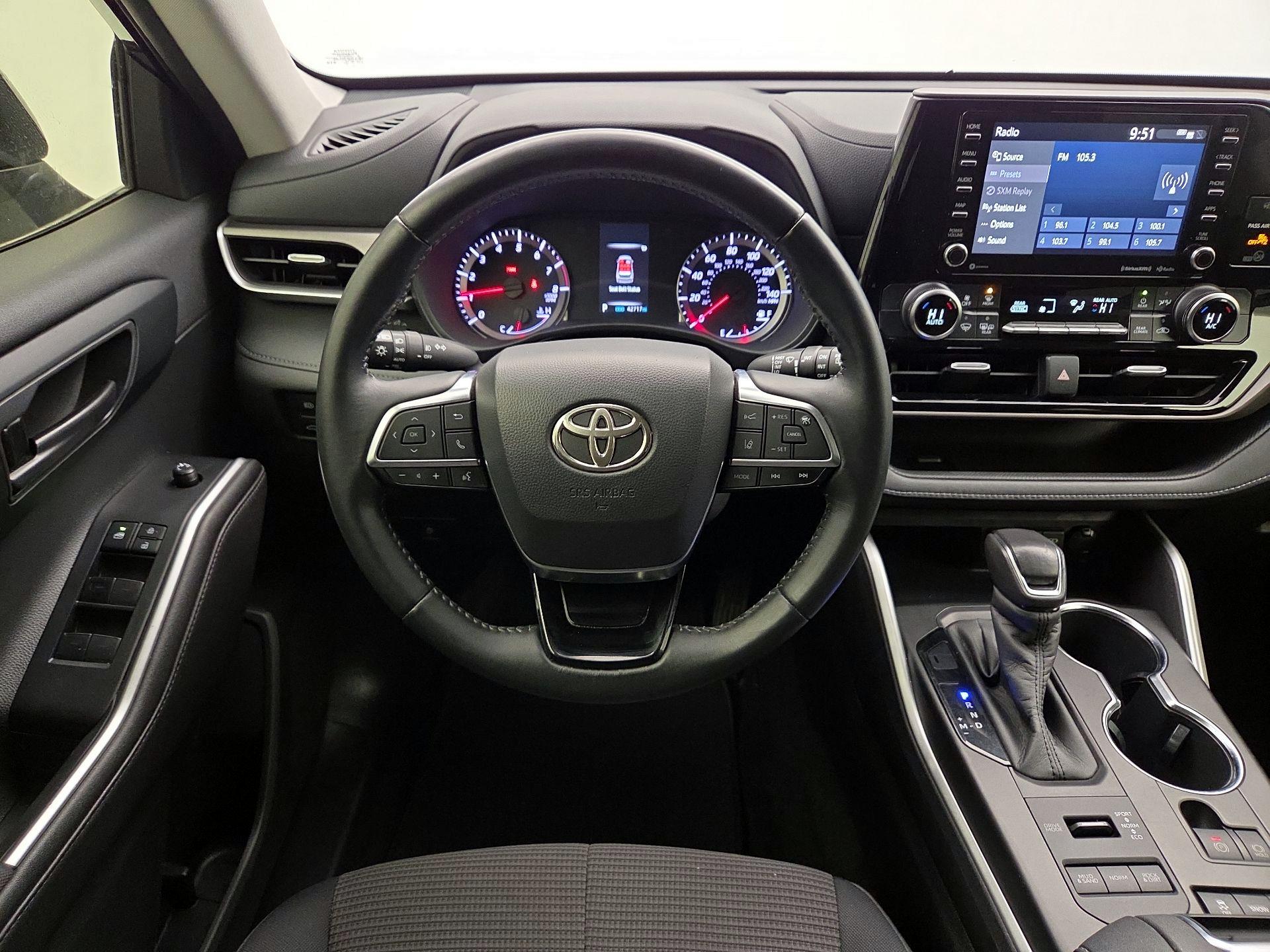 Thumbnail: 2020 Toyota Highlander - 18