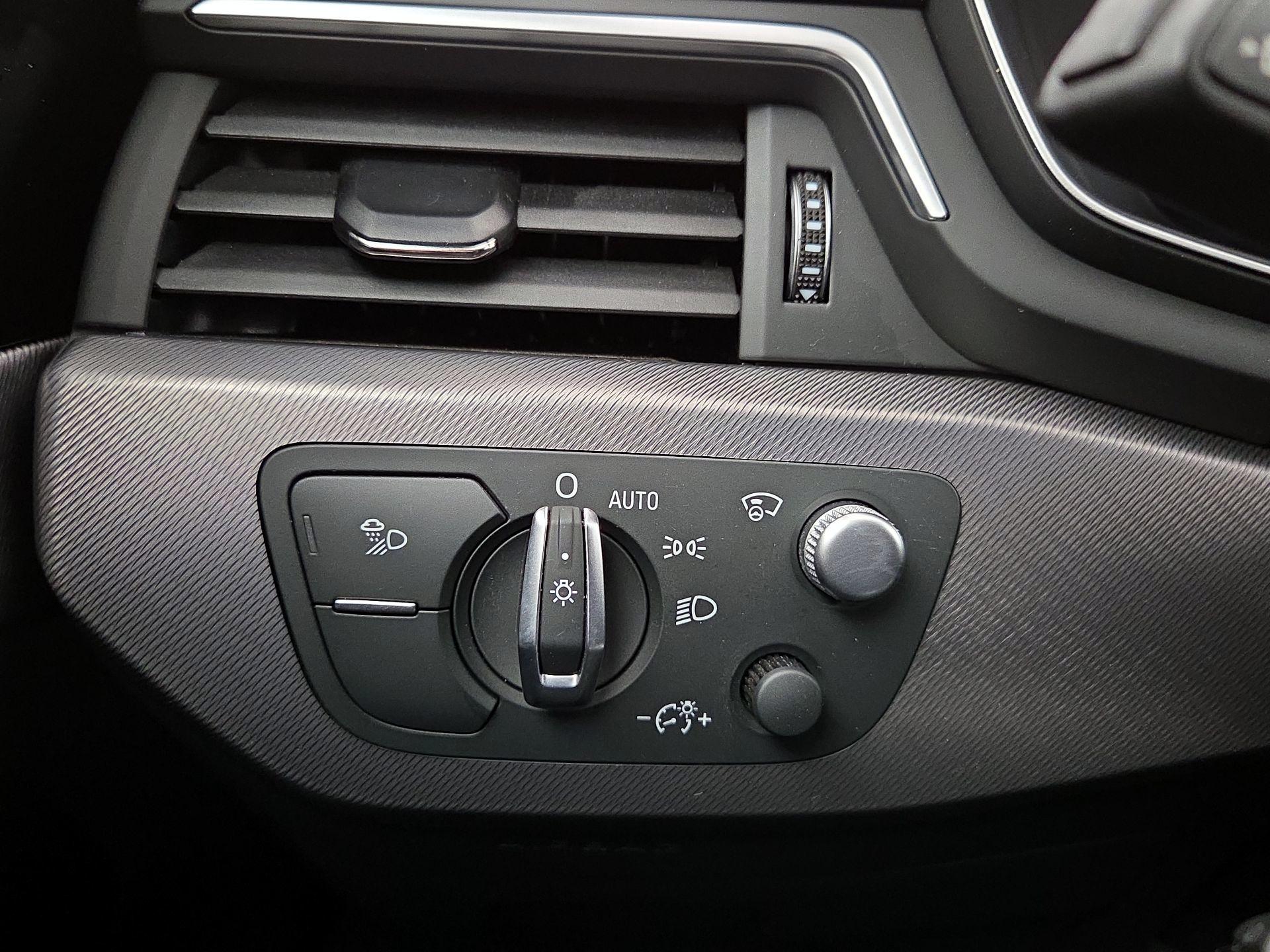 Thumbnail: 2023 Audi A4 - 13