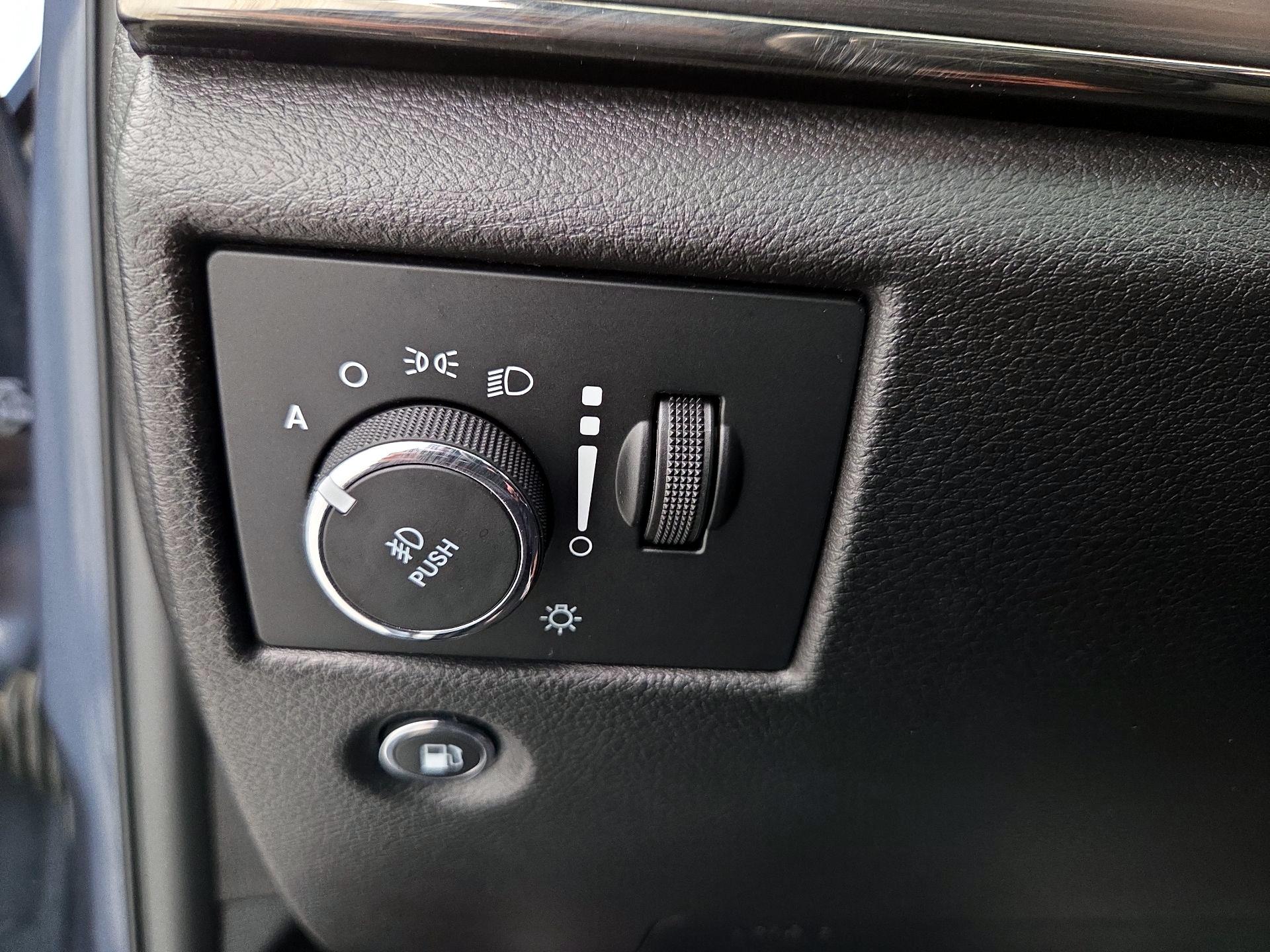 Thumbnail: 2019 Jeep Grand Cherokee - 13