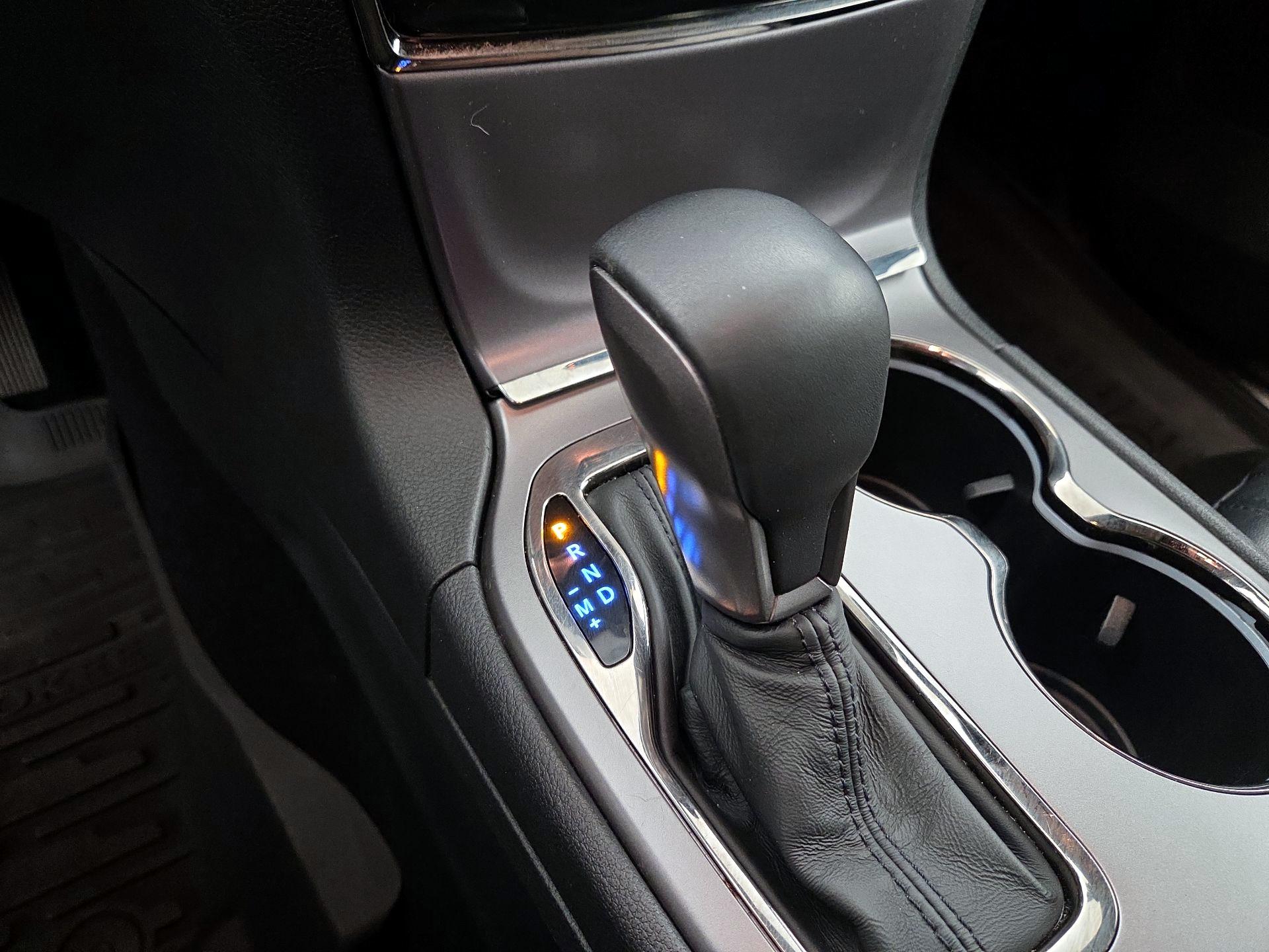 Thumbnail: 2019 Jeep Grand Cherokee - 18