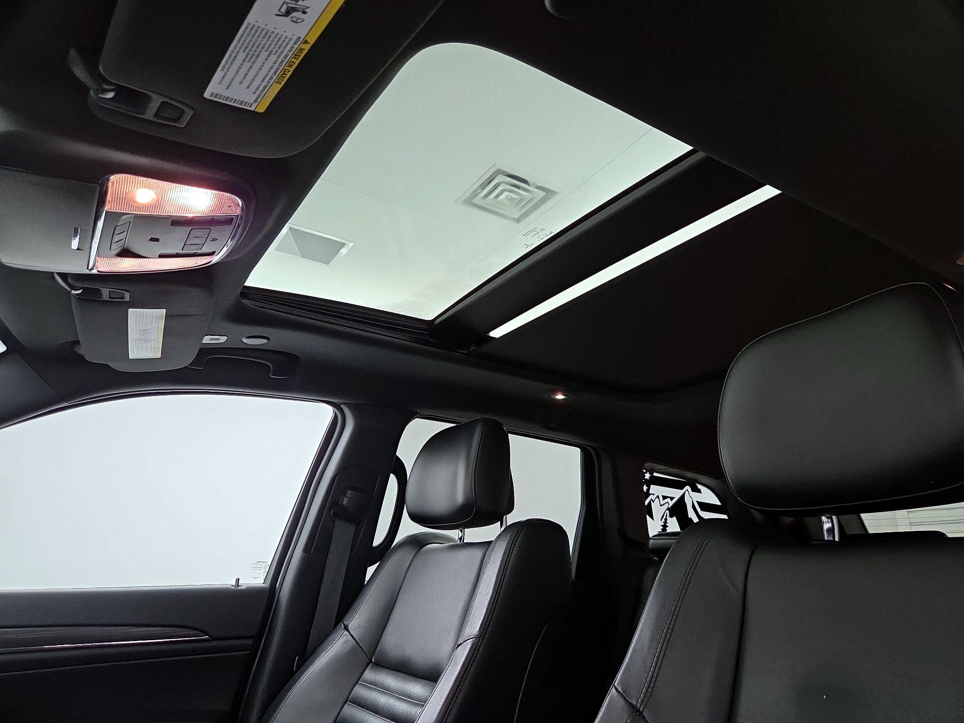 Thumbnail: 2019 Jeep Grand Cherokee - 20