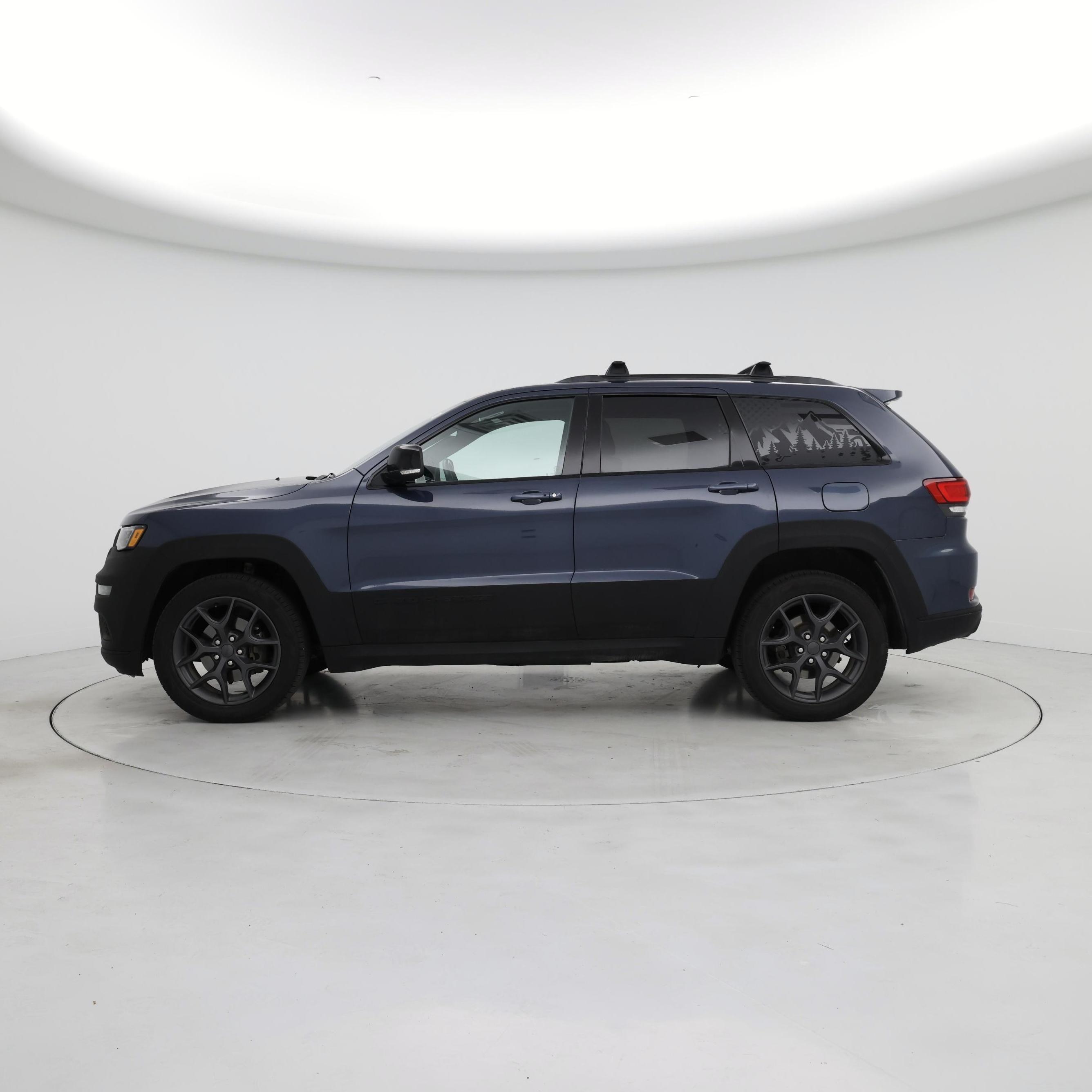 Thumbnail: 2019 Jeep Grand Cherokee - 3