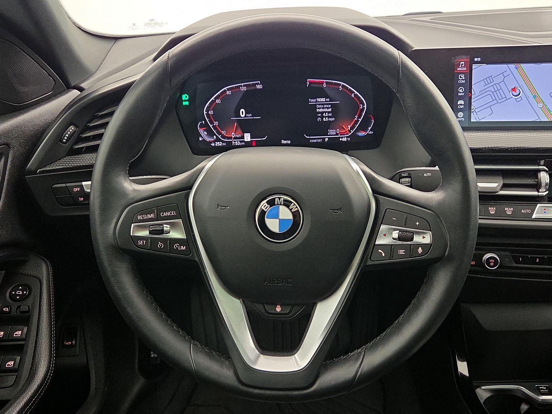 Thumbnail: 2022 BMW 2 Series - 10