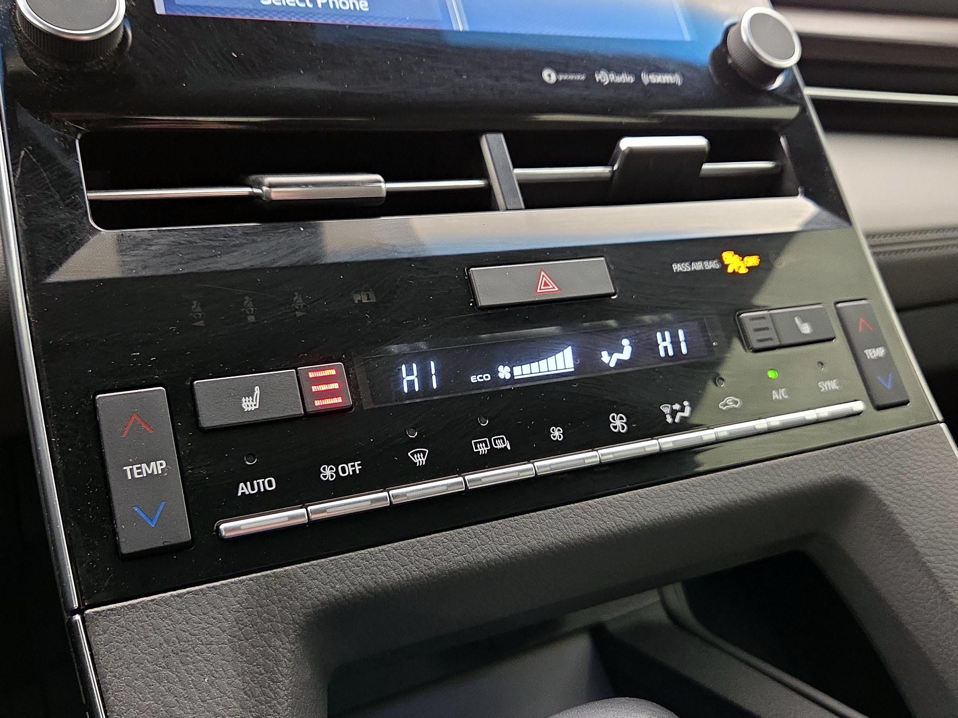 Thumbnail: 2021 Toyota Avalon - 16