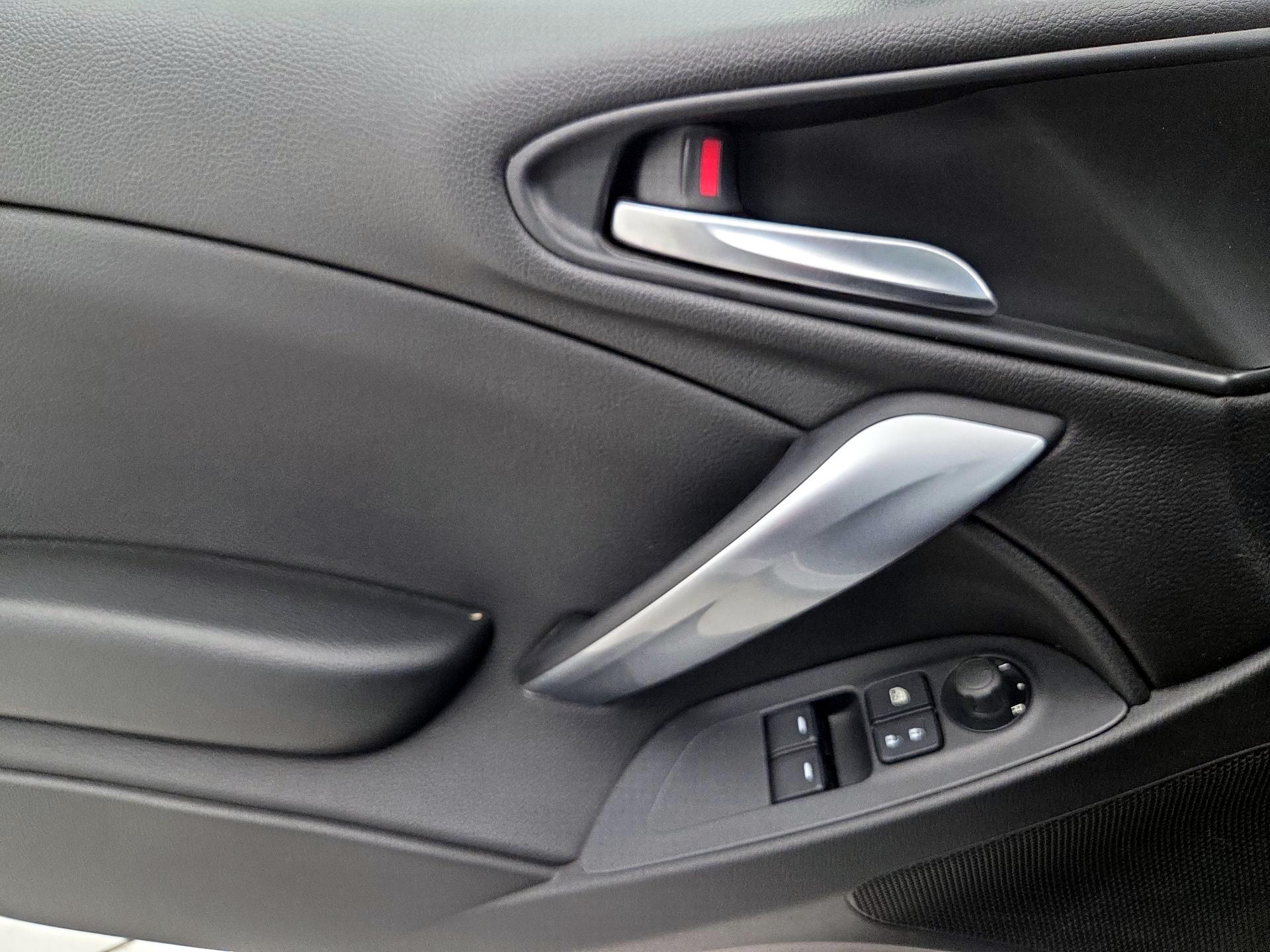 Thumbnail: 2017 Fiat 124 Spider - 12