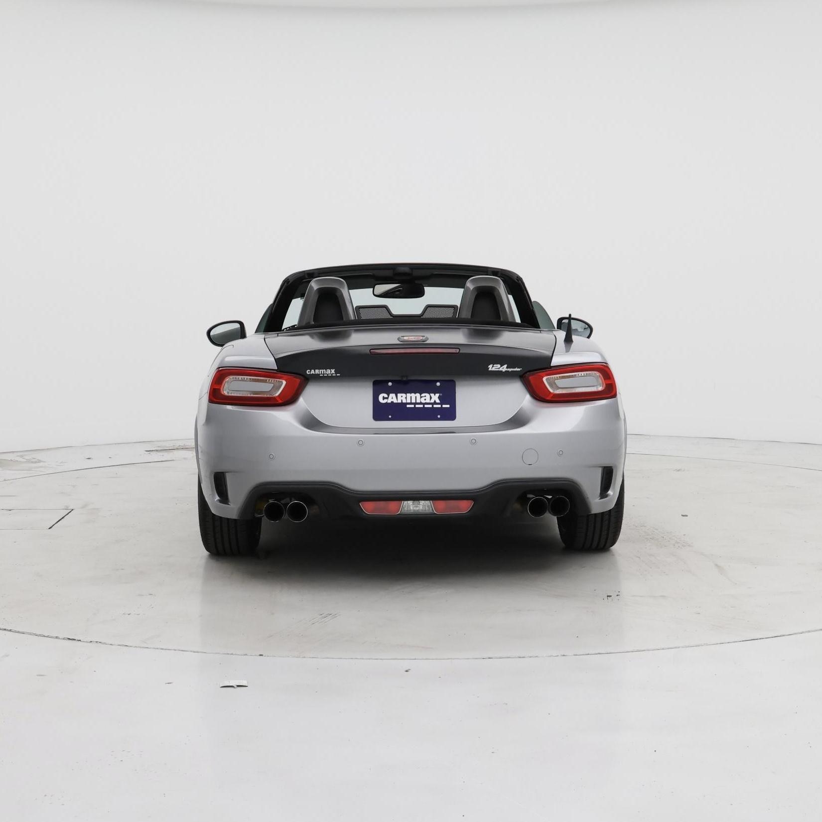 Thumbnail: 2017 Fiat 124 Spider - 6