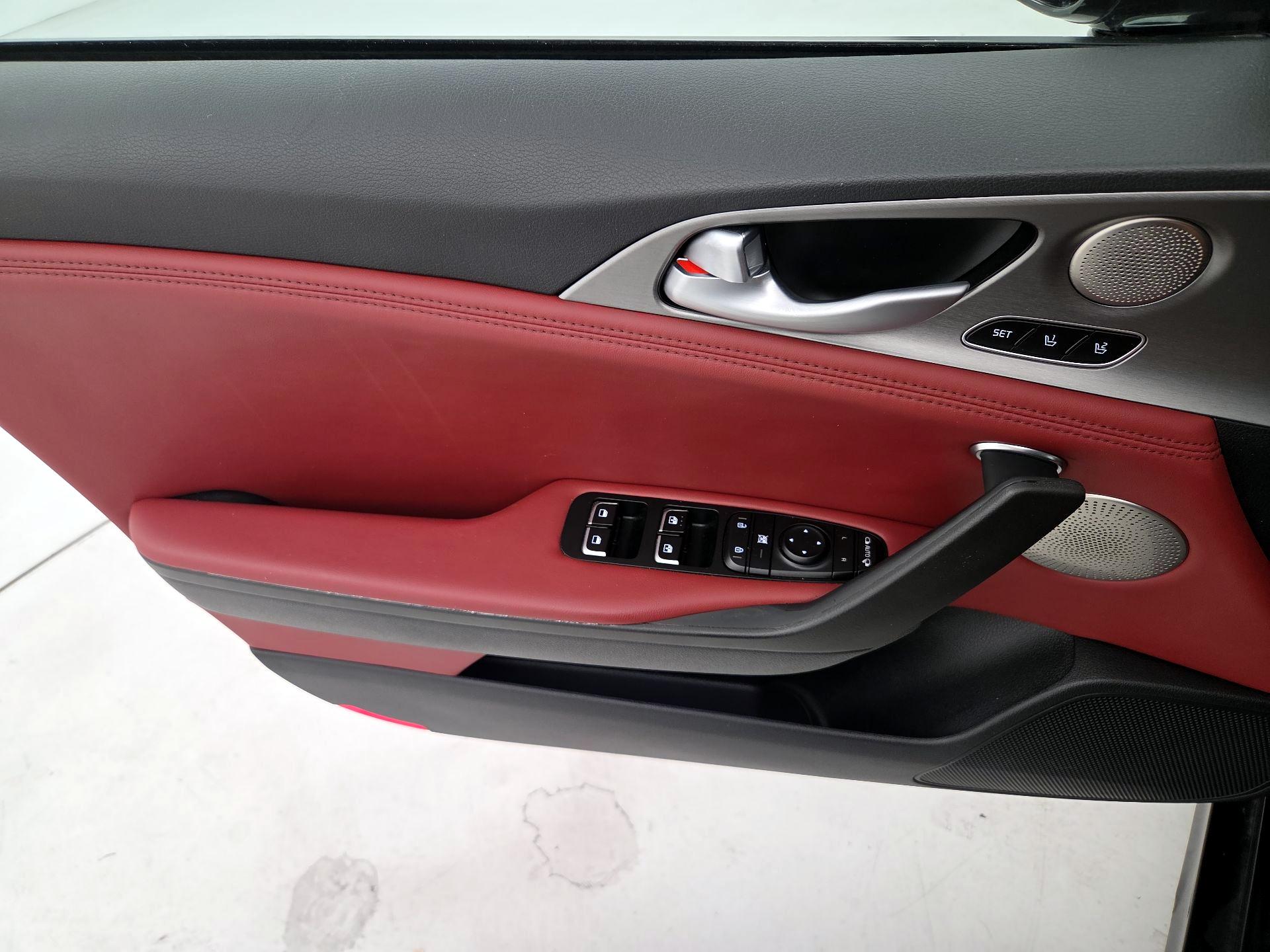 Thumbnail: 2021 Kia Stinger - 12