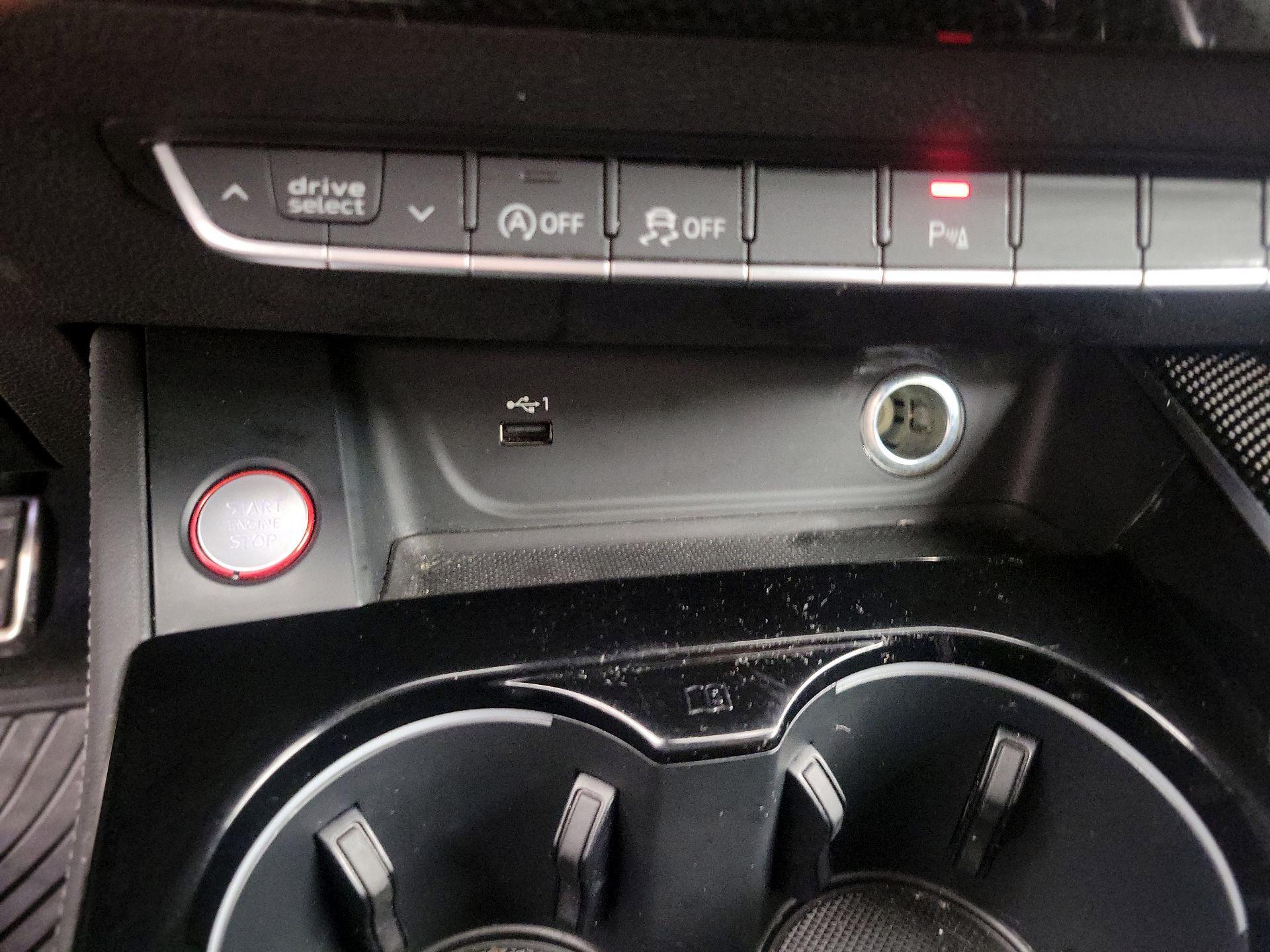 Thumbnail: 2020 Audi S4 - 19