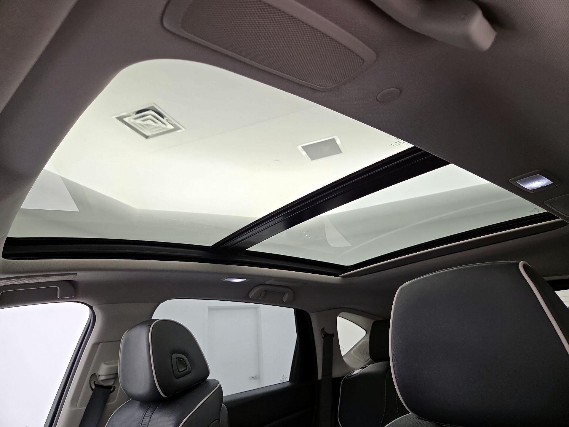 Thumbnail: 2021 Acura RDX - 18