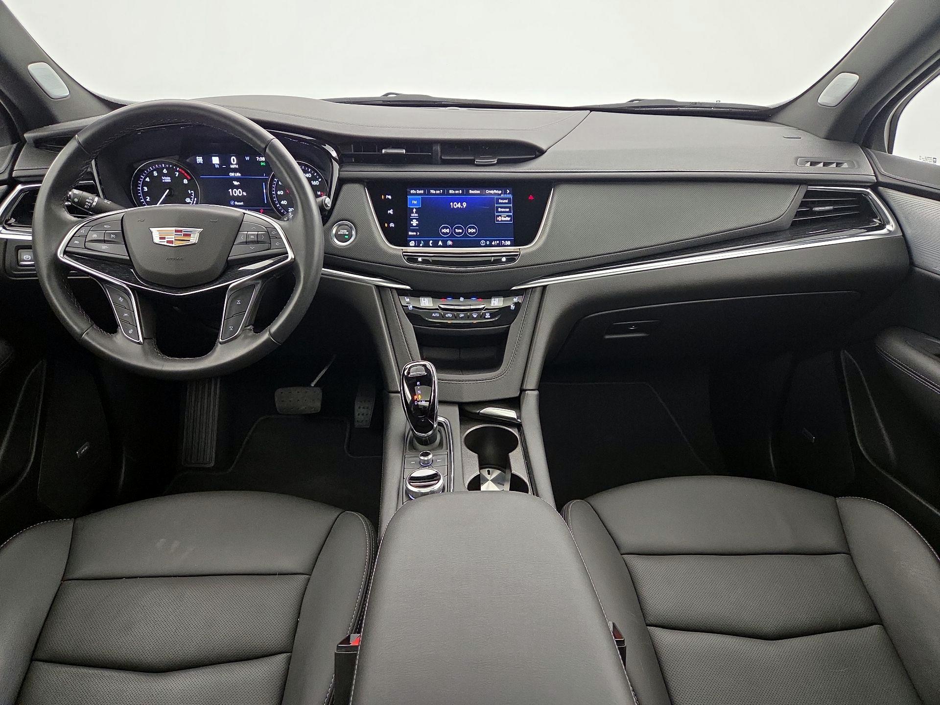 Thumbnail: 2023 Cadillac XT5 - 9