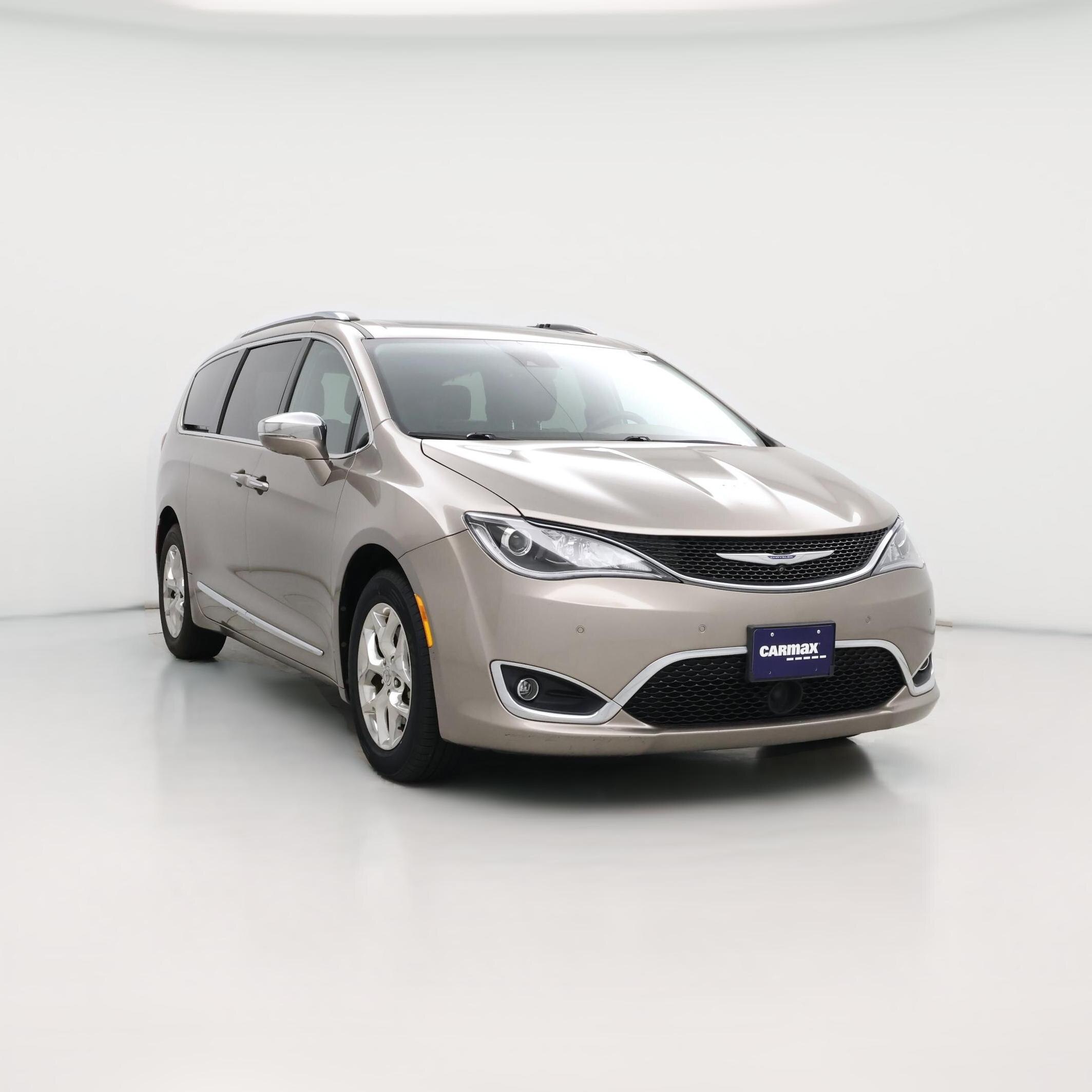 Thumbnail: 2017 Chrysler Pacifica - 1