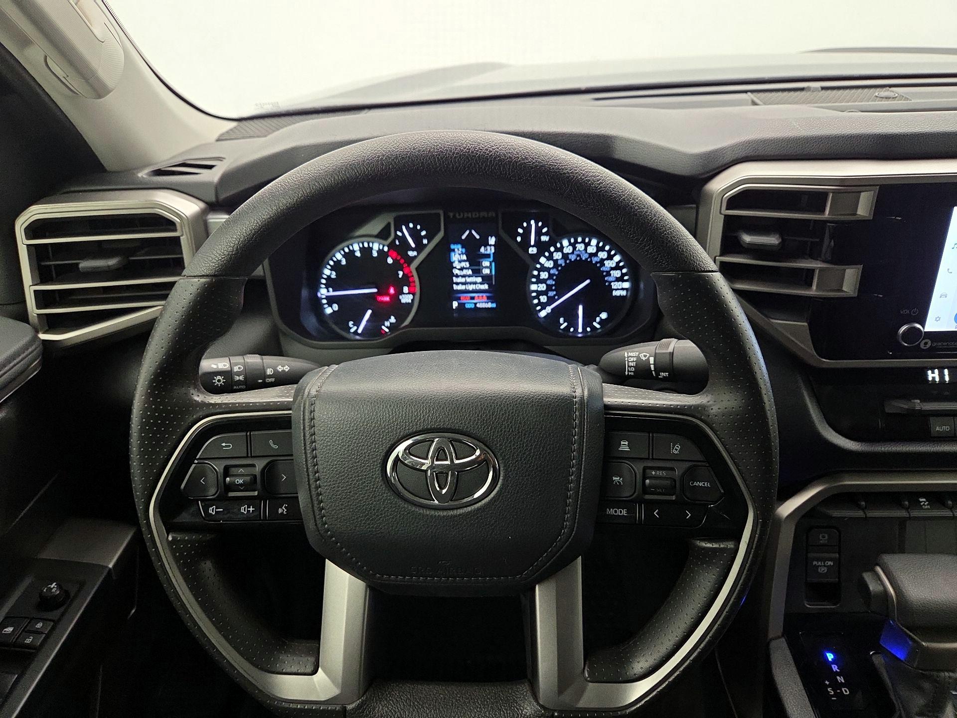 Thumbnail: 2022 Toyota Tundra - 10