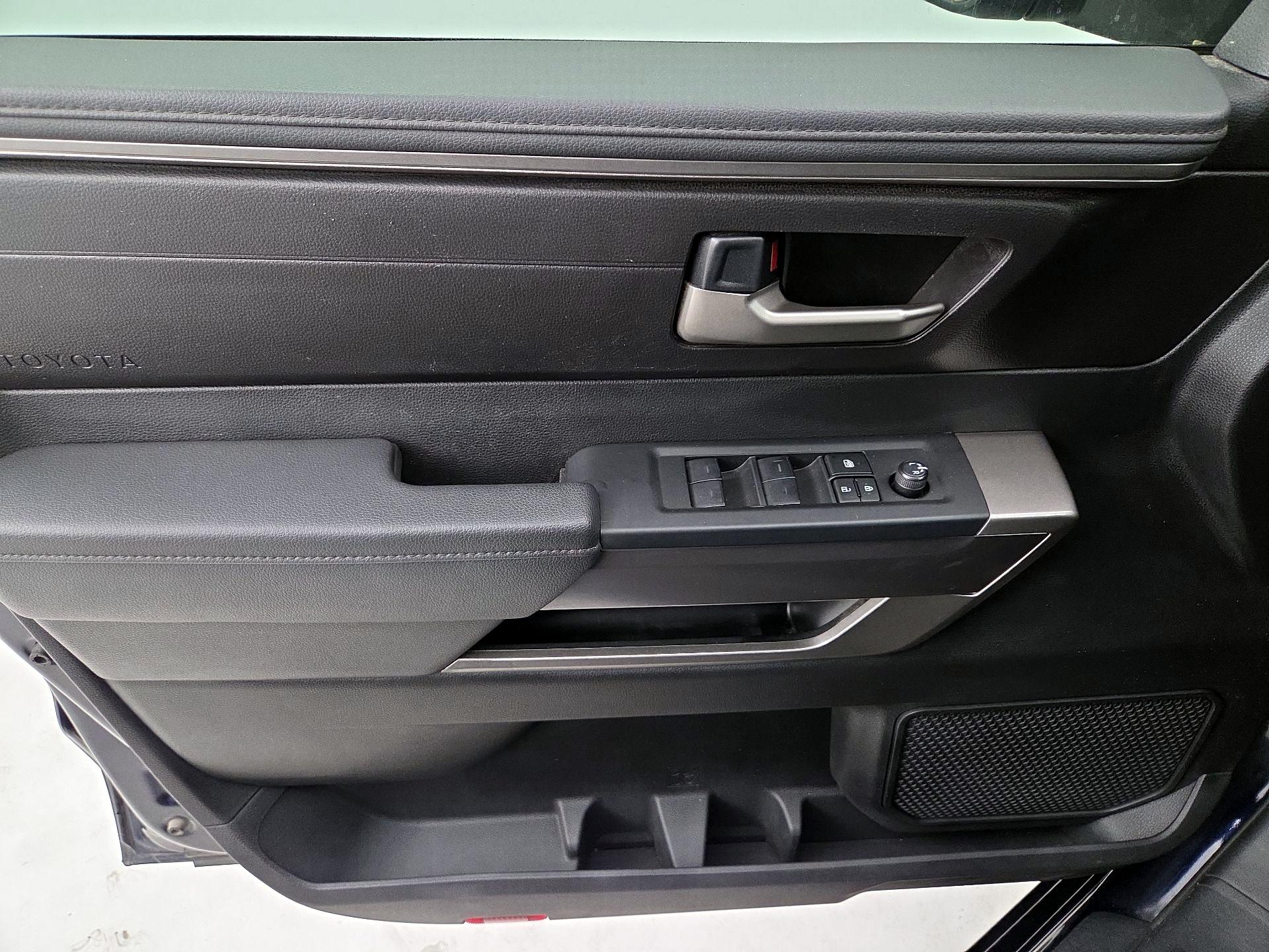 Thumbnail: 2022 Toyota Tundra - 12