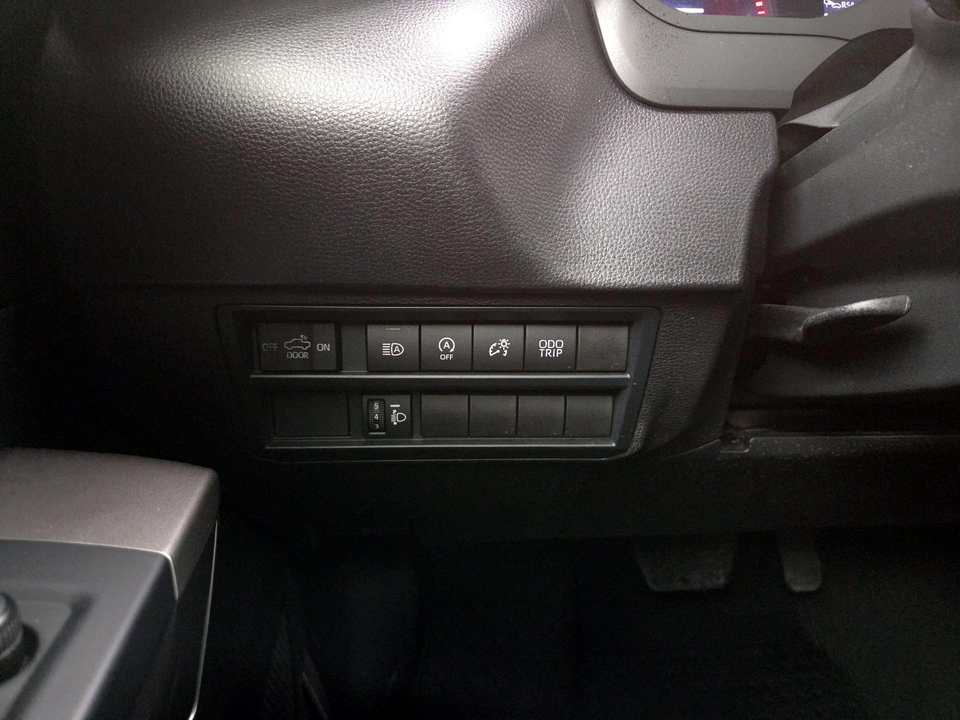 Thumbnail: 2022 Toyota Tundra - 13