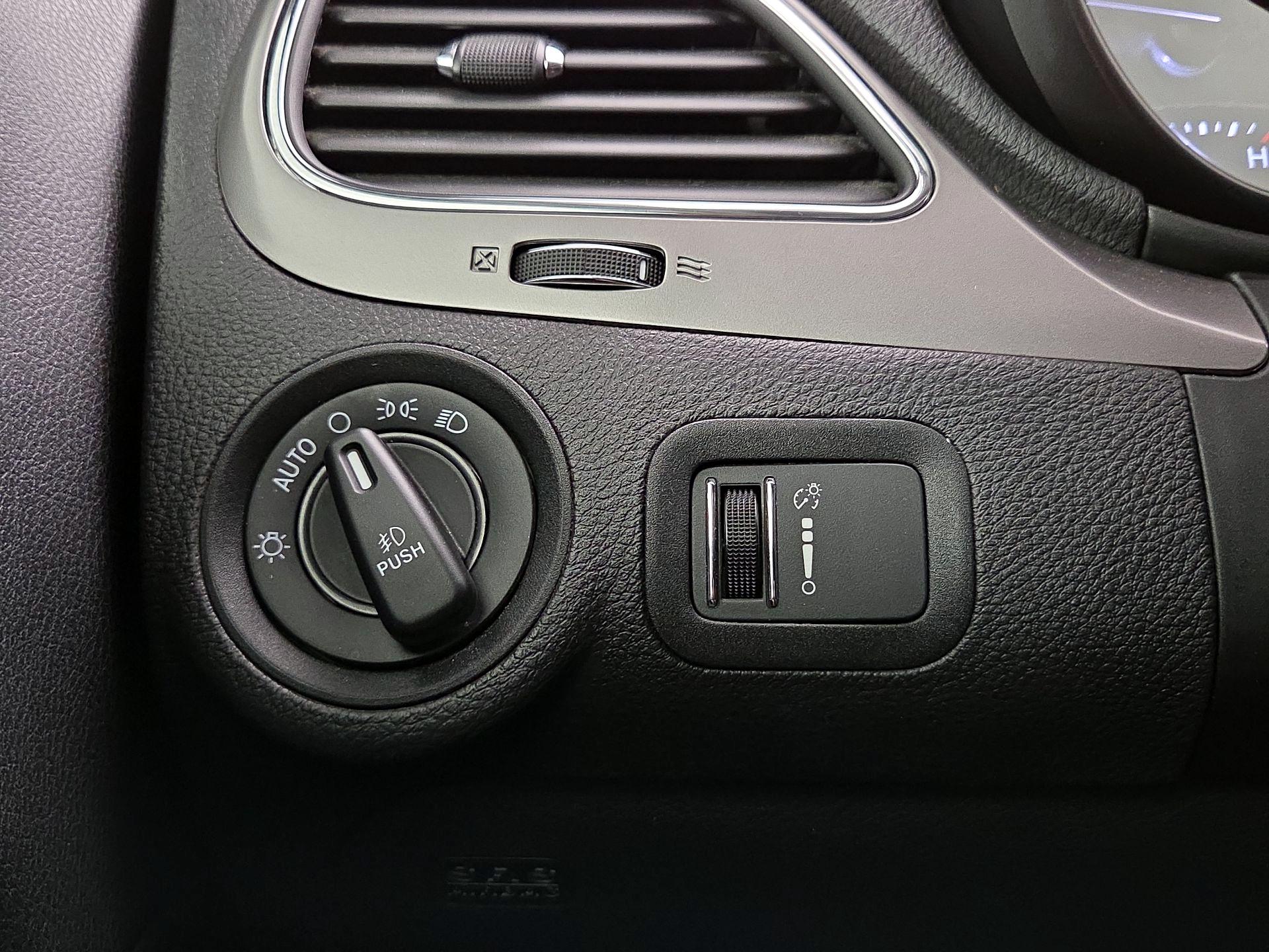 Thumbnail: 2019 Dodge Journey - 13