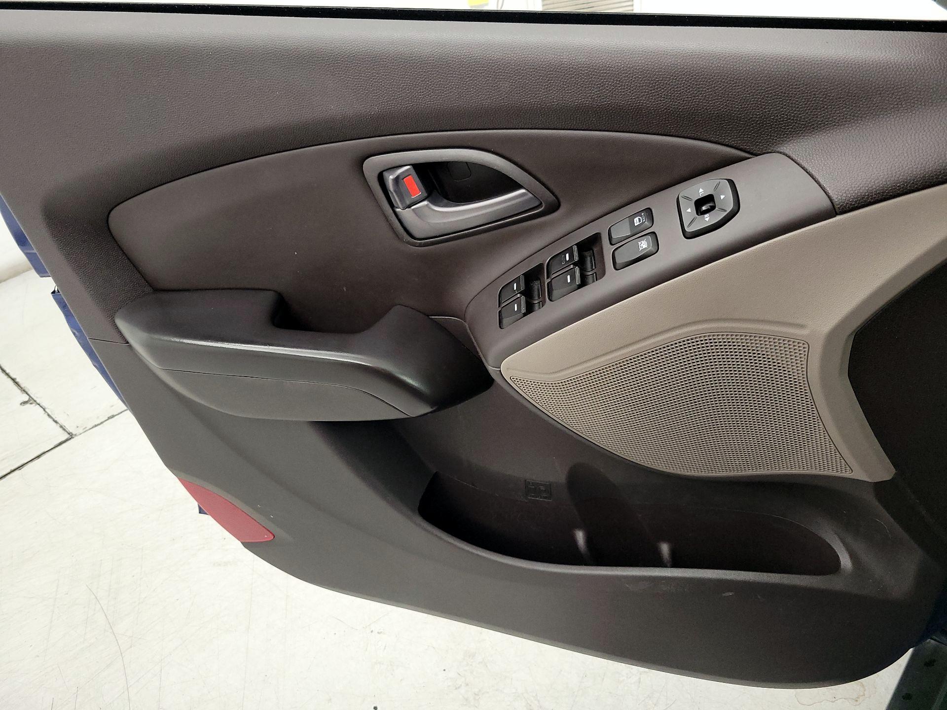 Thumbnail: 2014 Hyundai Tucson - 12