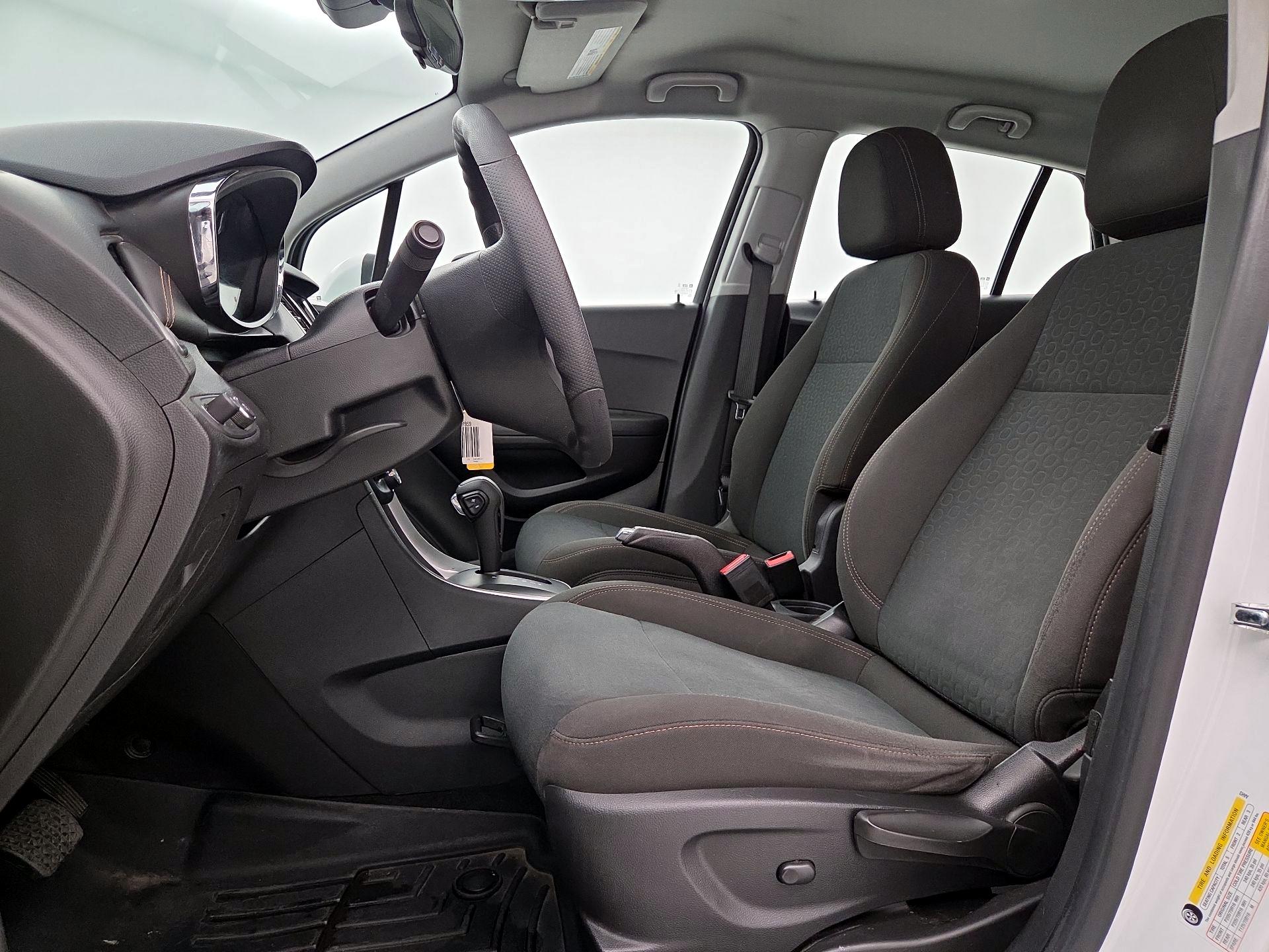 Thumbnail: 2018 Chevrolet Trax - 11