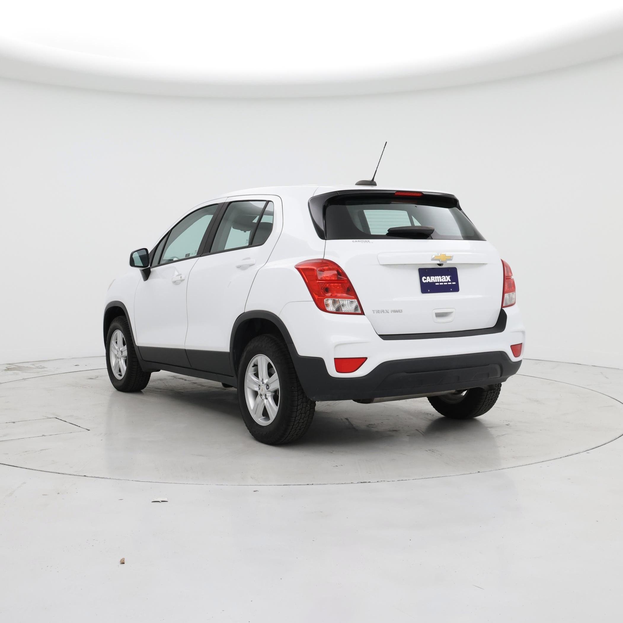 Thumbnail: 2018 Chevrolet Trax - 2