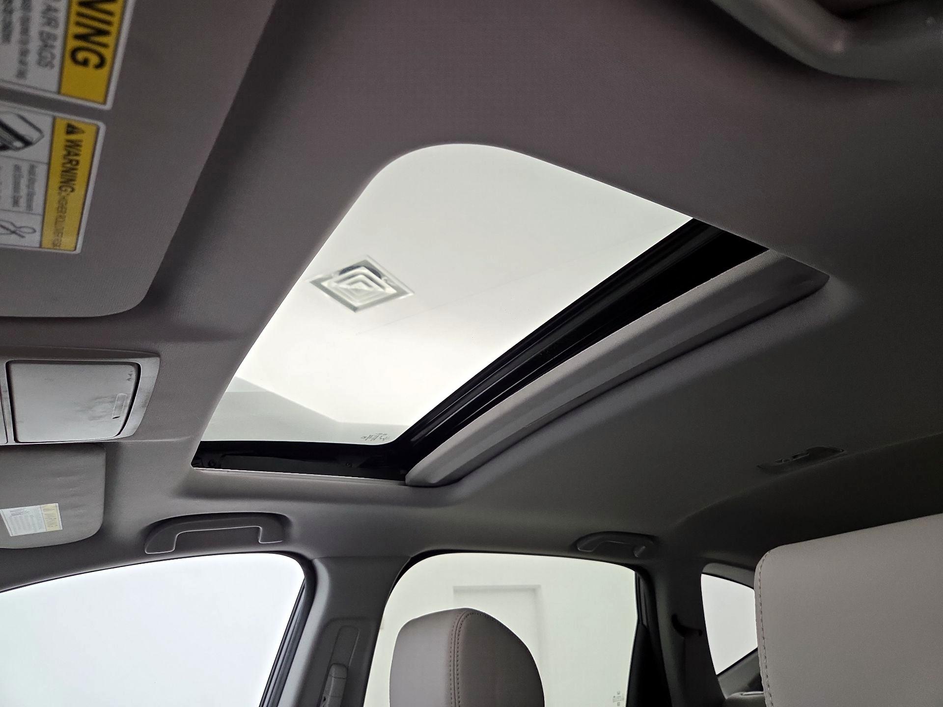 Thumbnail: 2017 Honda CR-V - 18