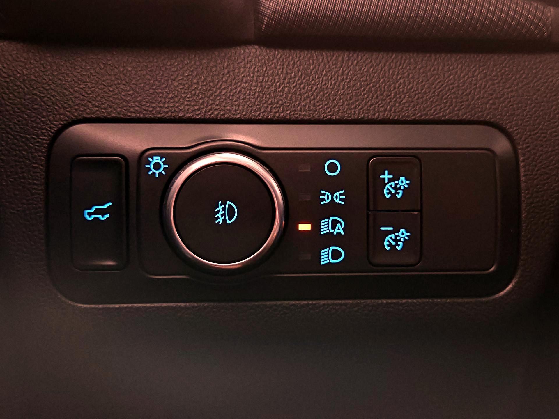 Thumbnail: 2021 Ford Bronco Sport - 13