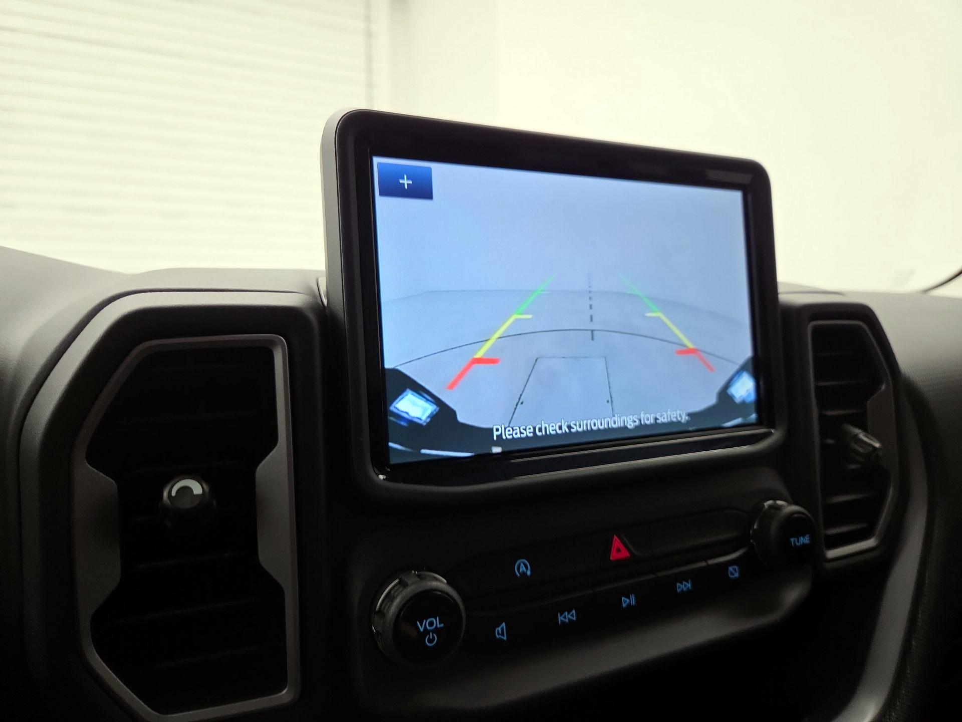 Thumbnail: 2021 Ford Bronco Sport - 14