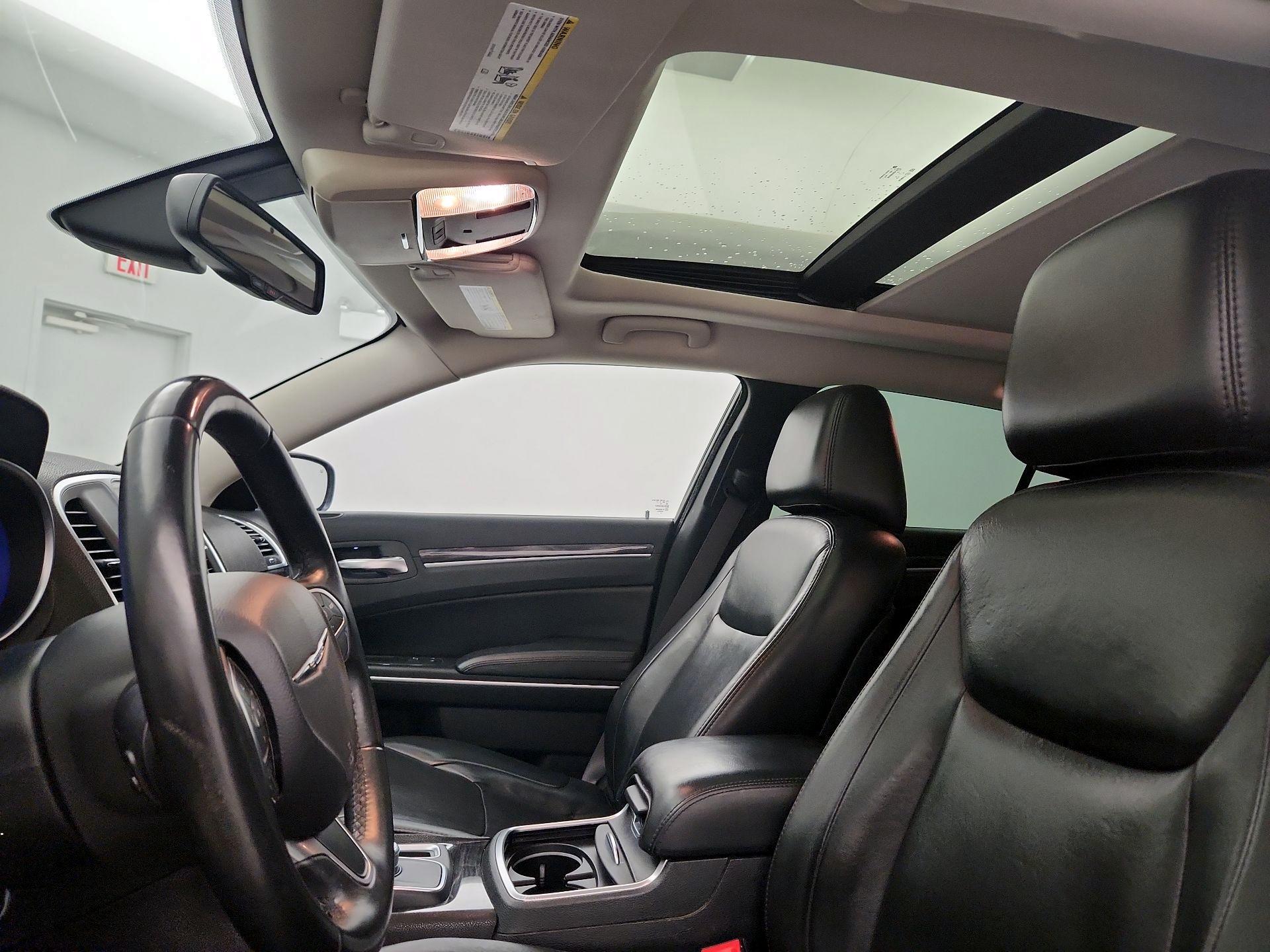 Thumbnail: 2016 Chrysler 300 - 19