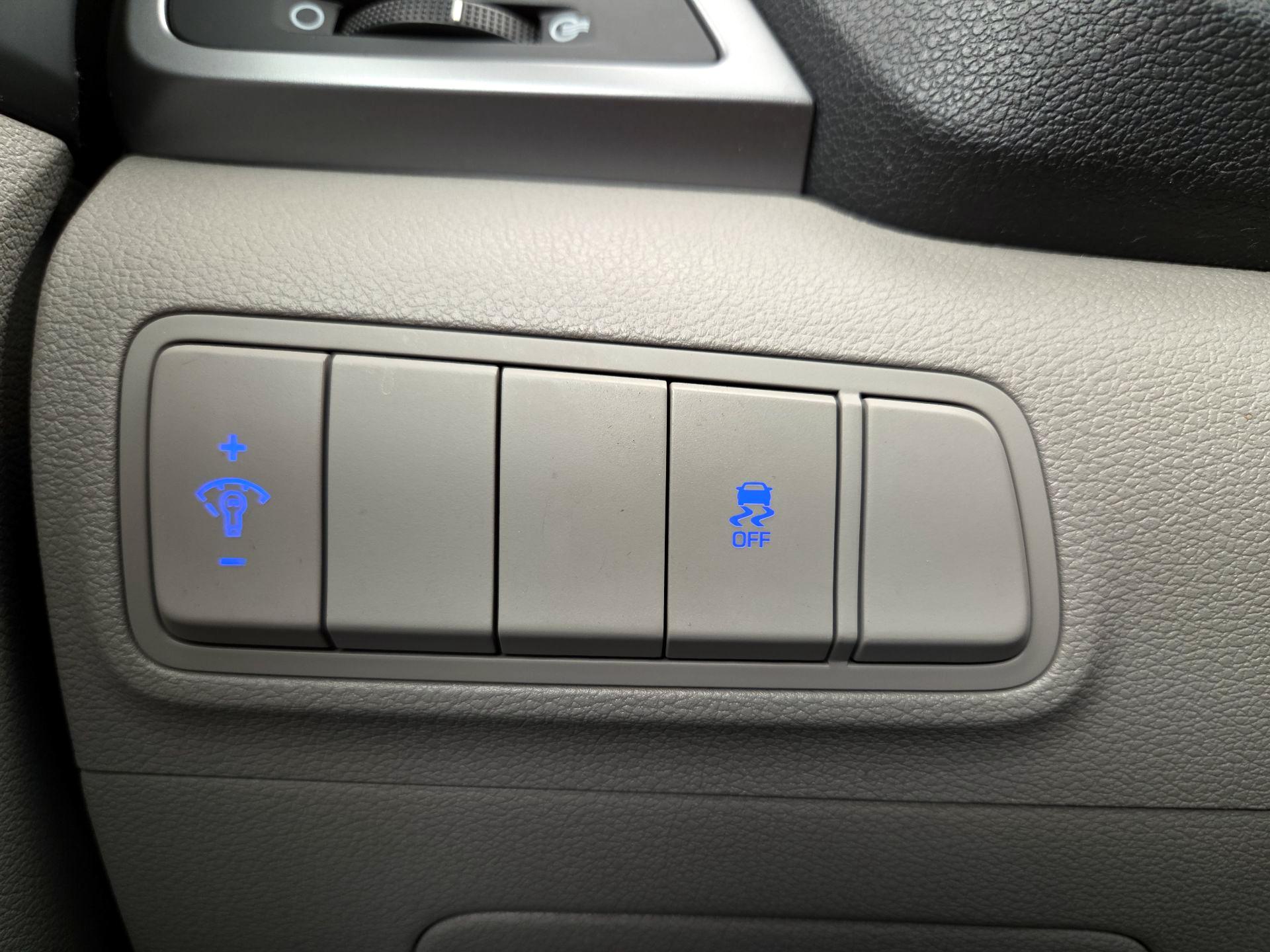 Thumbnail: 2018 Hyundai Tucson - 13