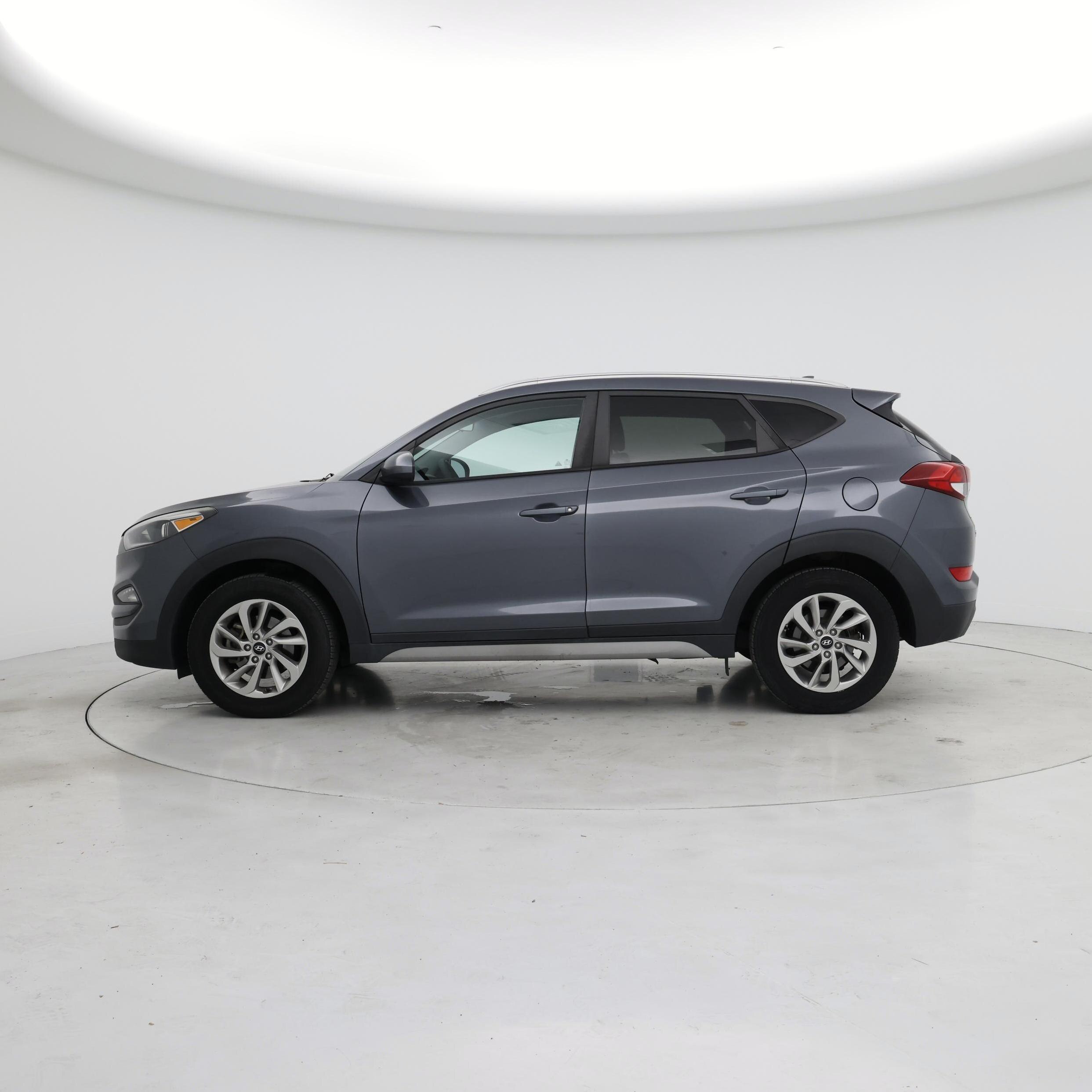 Thumbnail: 2018 Hyundai Tucson - 3