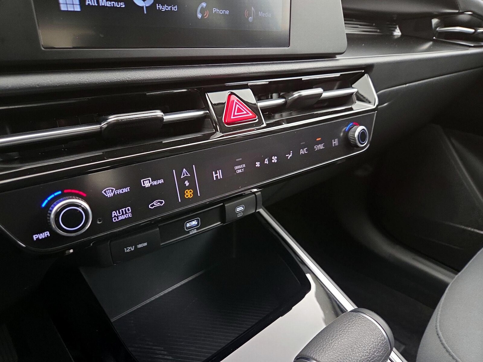 2025 Kia Niro LX - Photo 17