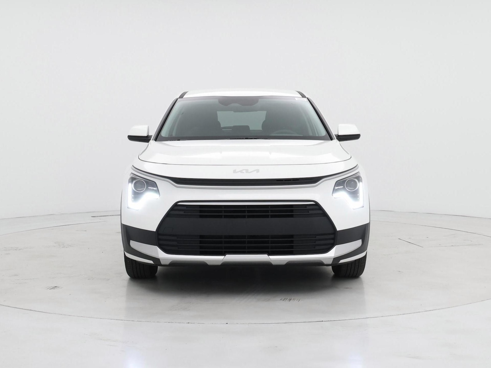 2025 Kia Niro LX - Photo 6